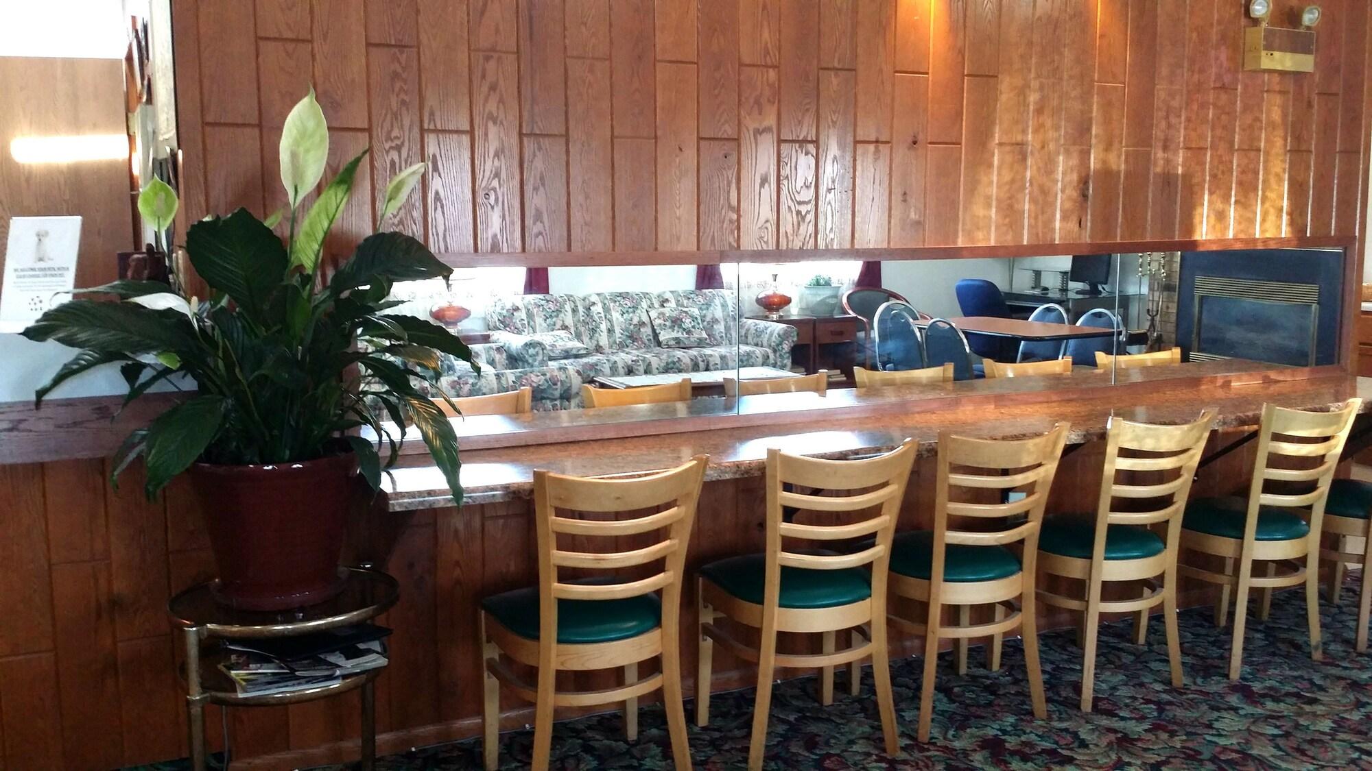 America's Stay Inn Stewartville