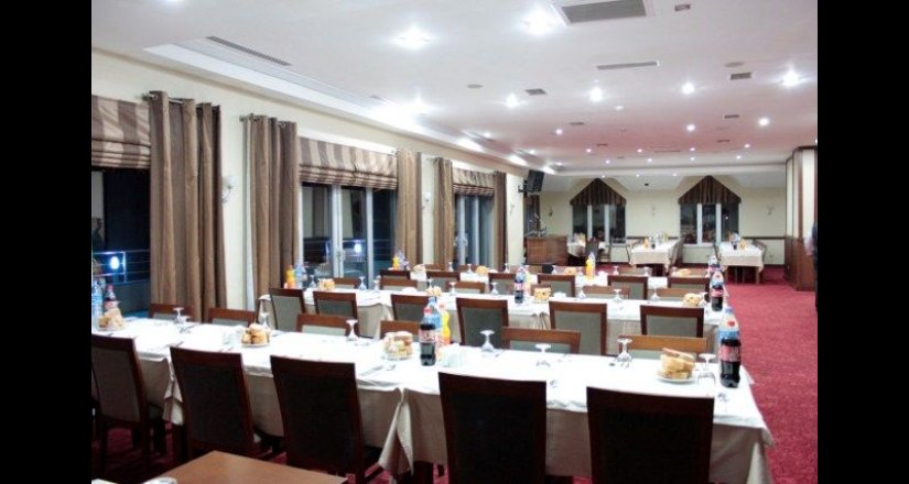 Paluri Hotel