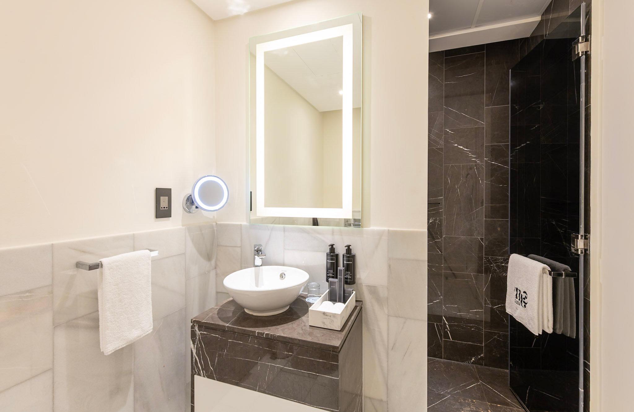 Th8 Palm Dubai Beach Resort Vignette Collection