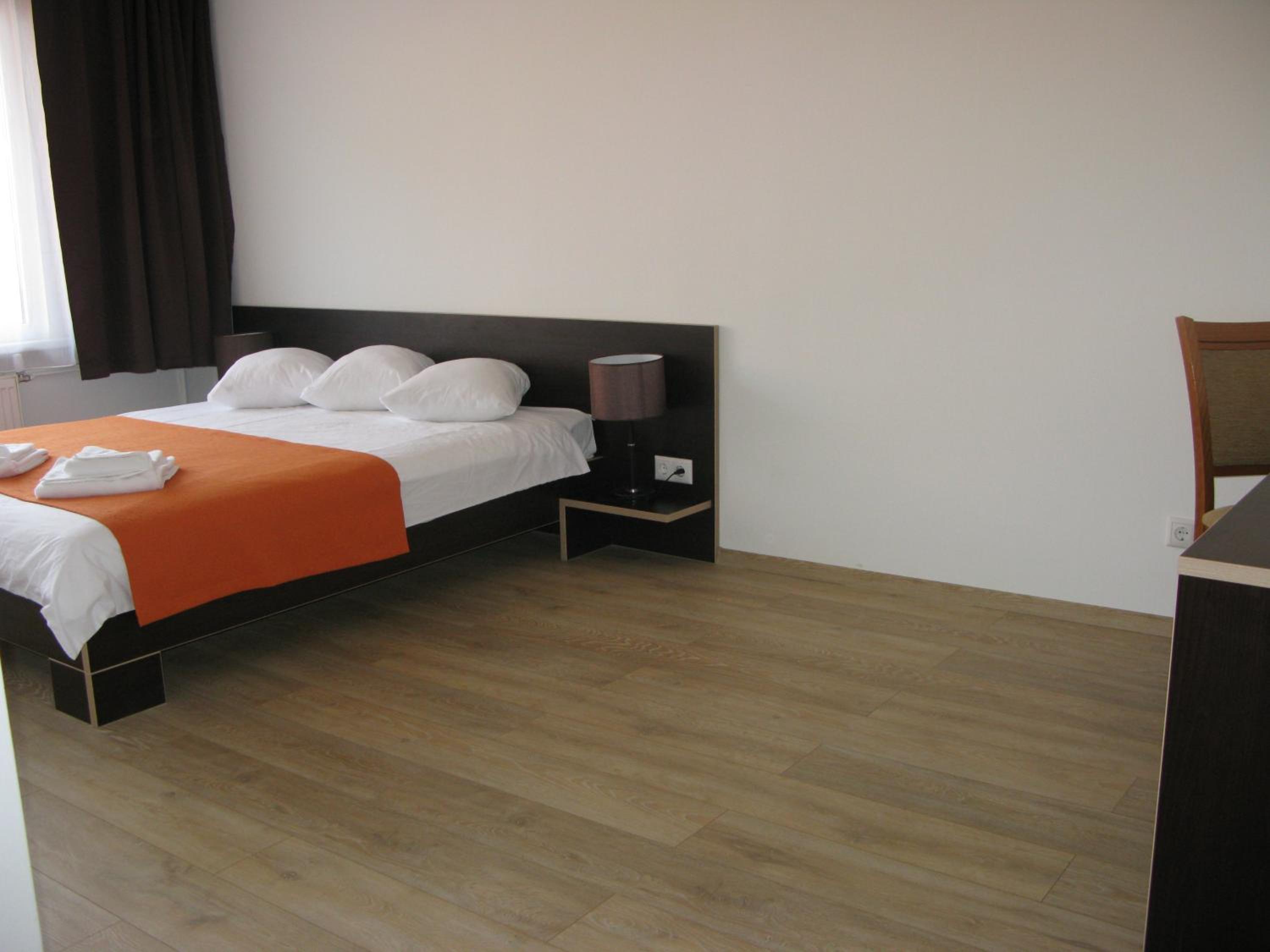 Room, family