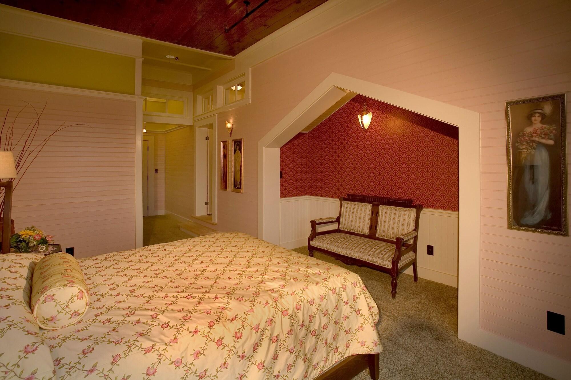 McCloud Mercantile Hotel by null