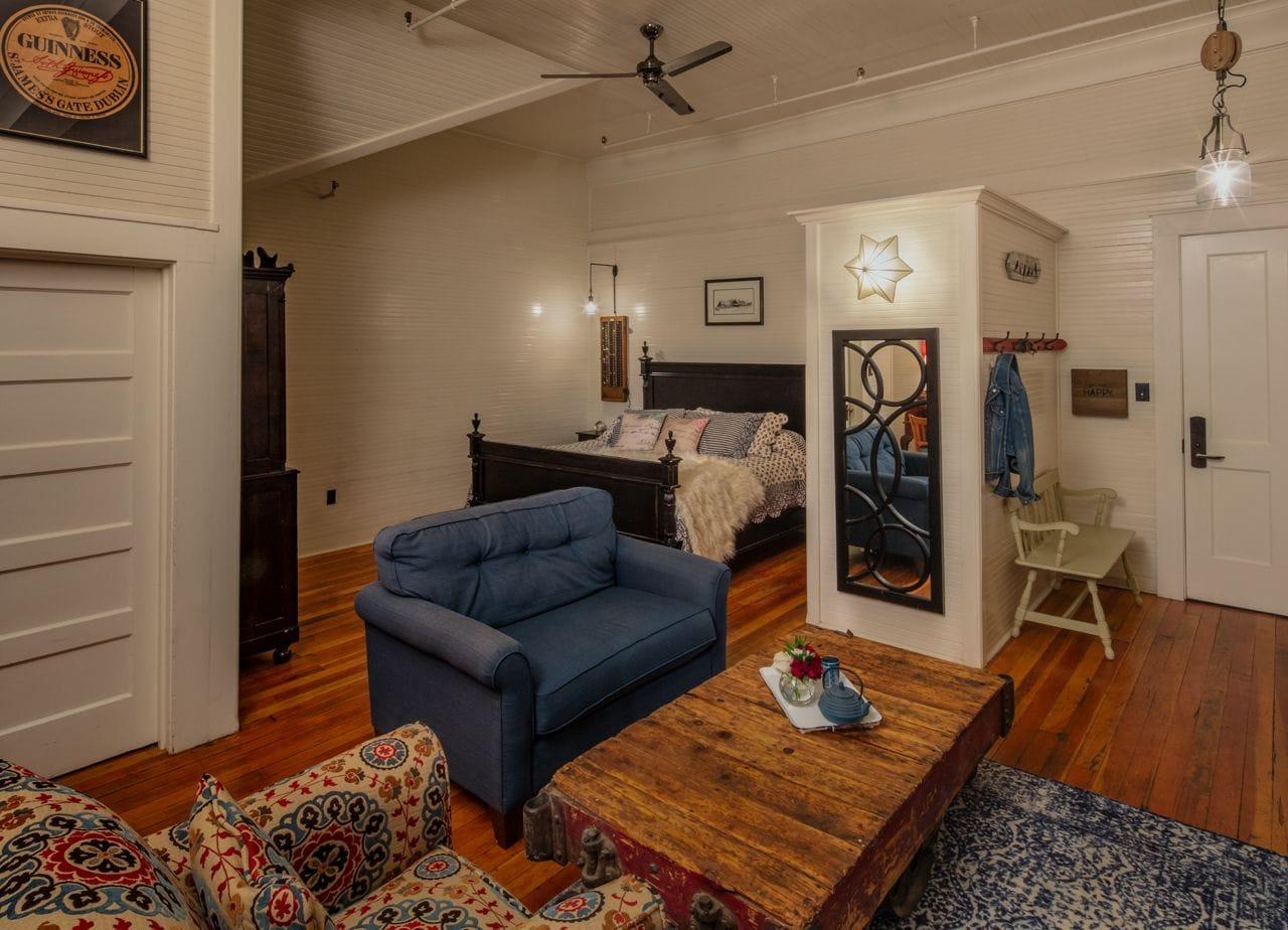 McCloud Mercantile Hotel by null