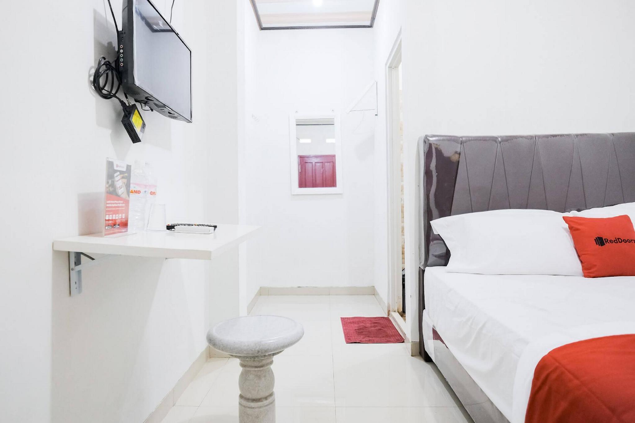 Bedroom 5, Formerly RedDoorz Jalan Perintis Kemerdekaan, Bandar Lampung