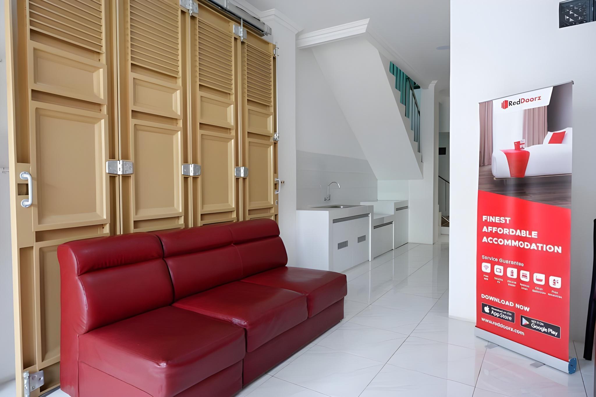 Formerly RedDoorz Hostel near Kota Lama Semarang