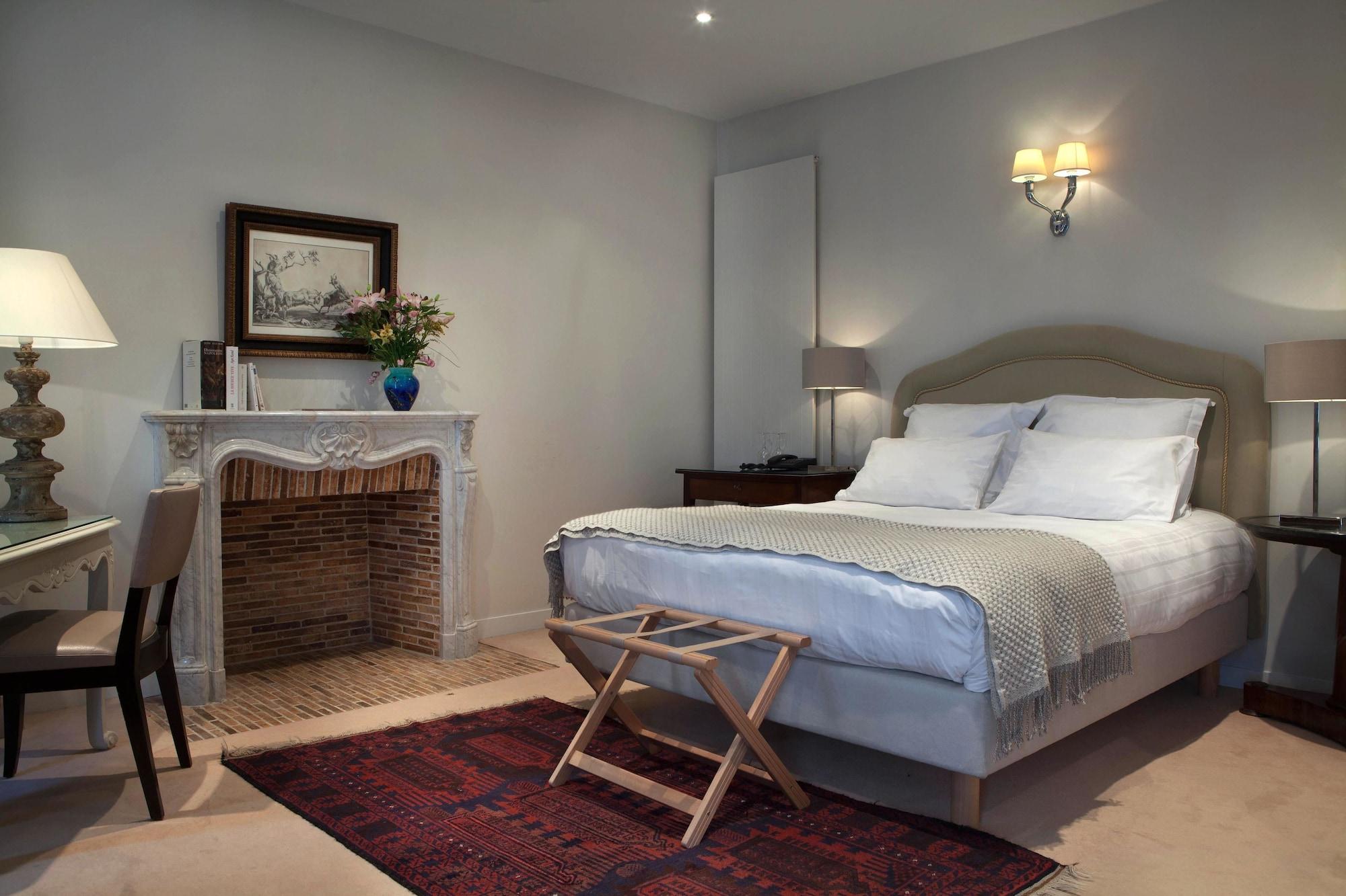 Hôtel de Londres · Hôtel à Fontainebleau by null