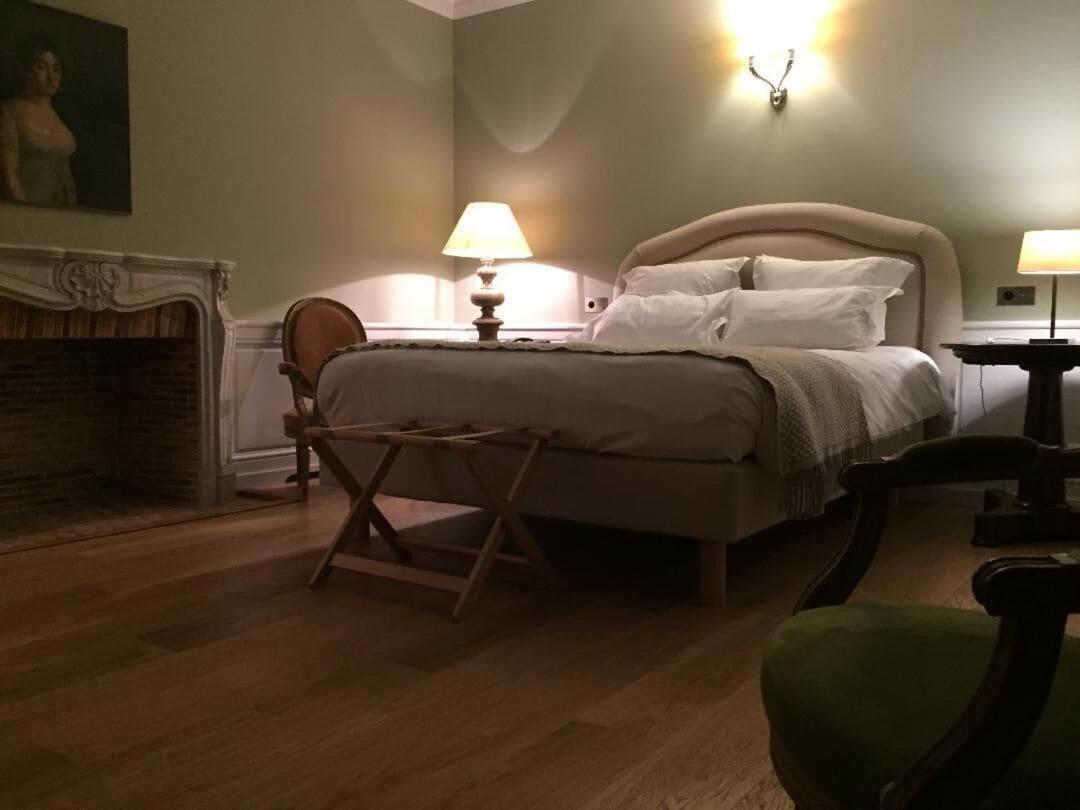 Hôtel de Londres · Hôtel à Fontainebleau by null