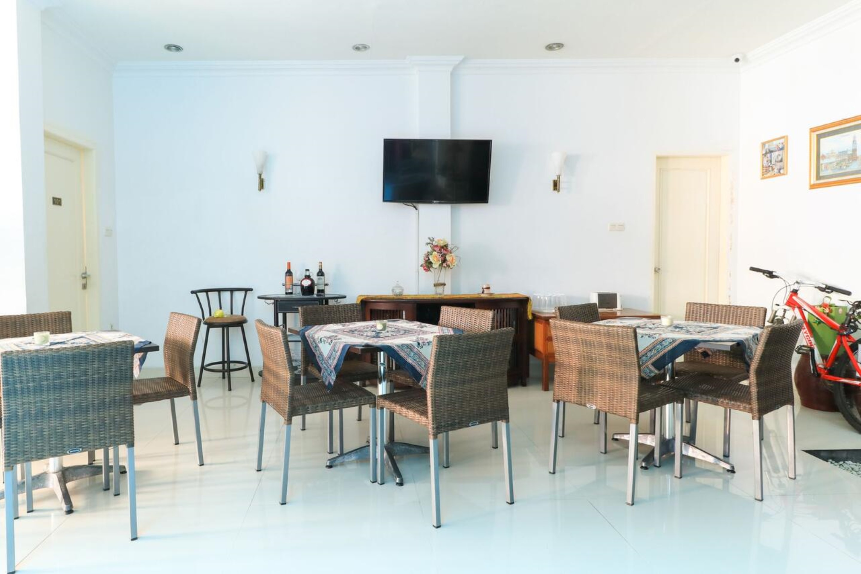 Ge JacMart Homestay Makassar by ZUZU
