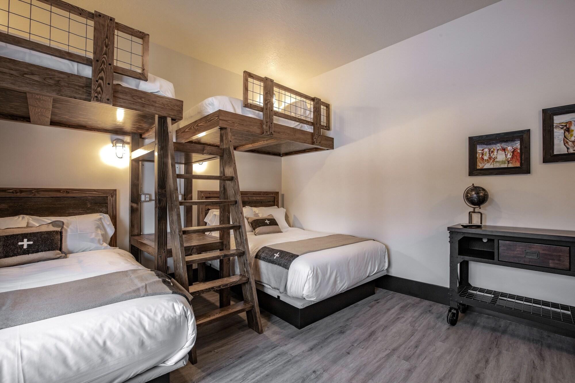 Compass Rose Lodge by null
