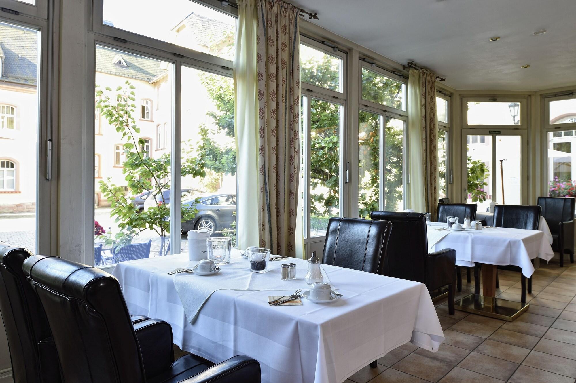 Graf Von Mansfeld by null