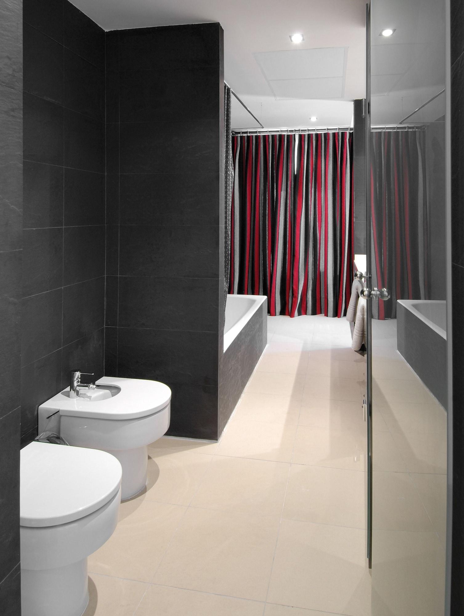 Hotel Cienbalcones by null