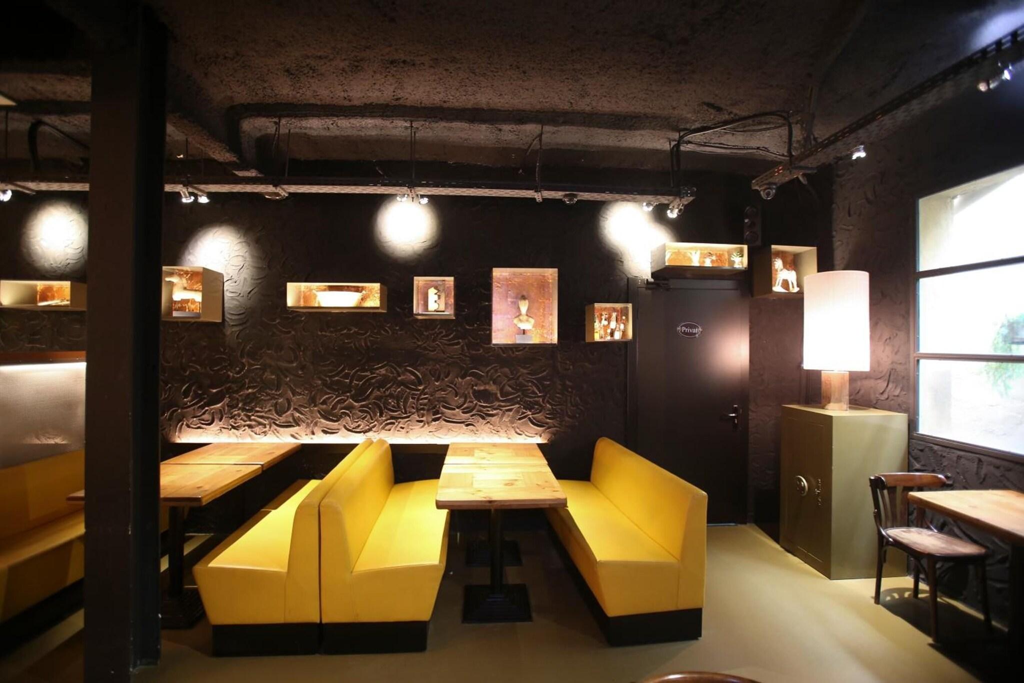 Gatell Hotel