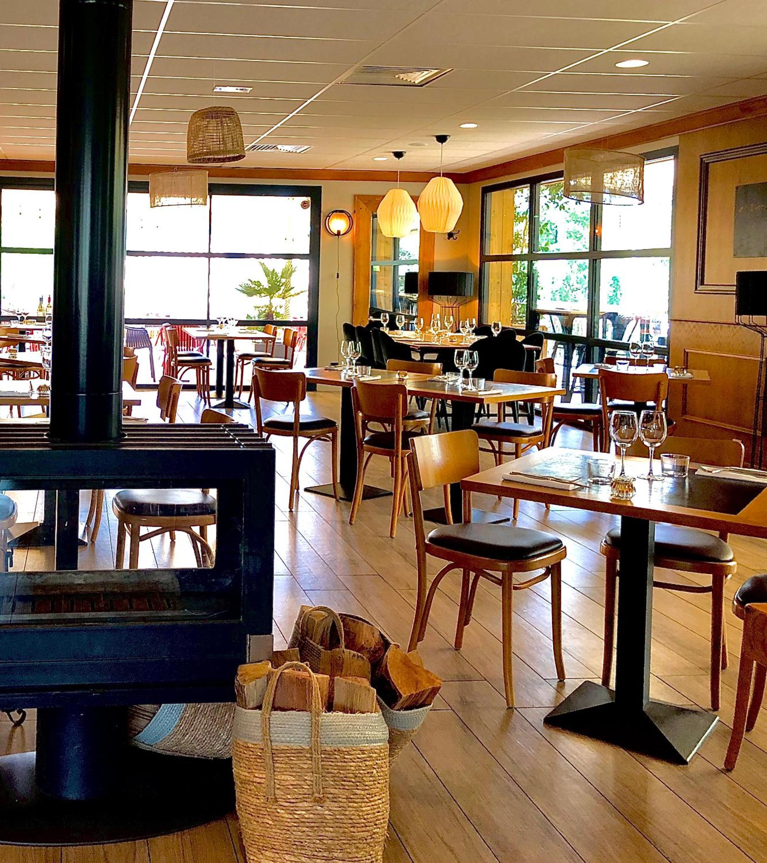 Domaine du Ferret Restaurant & Spa by null