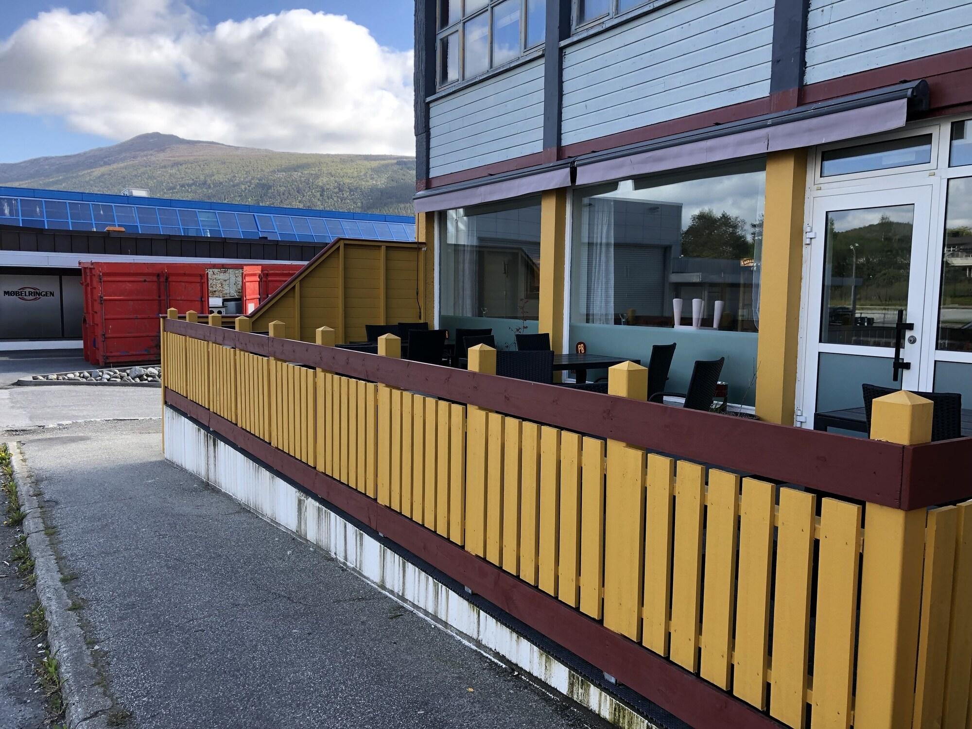 Husnes Sentrum Hotell