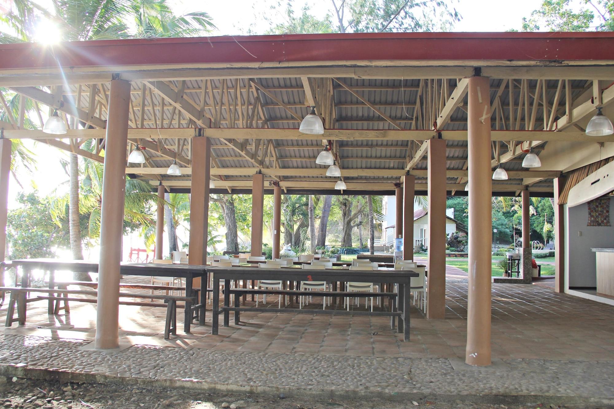 Submarine Garden Beach Resort