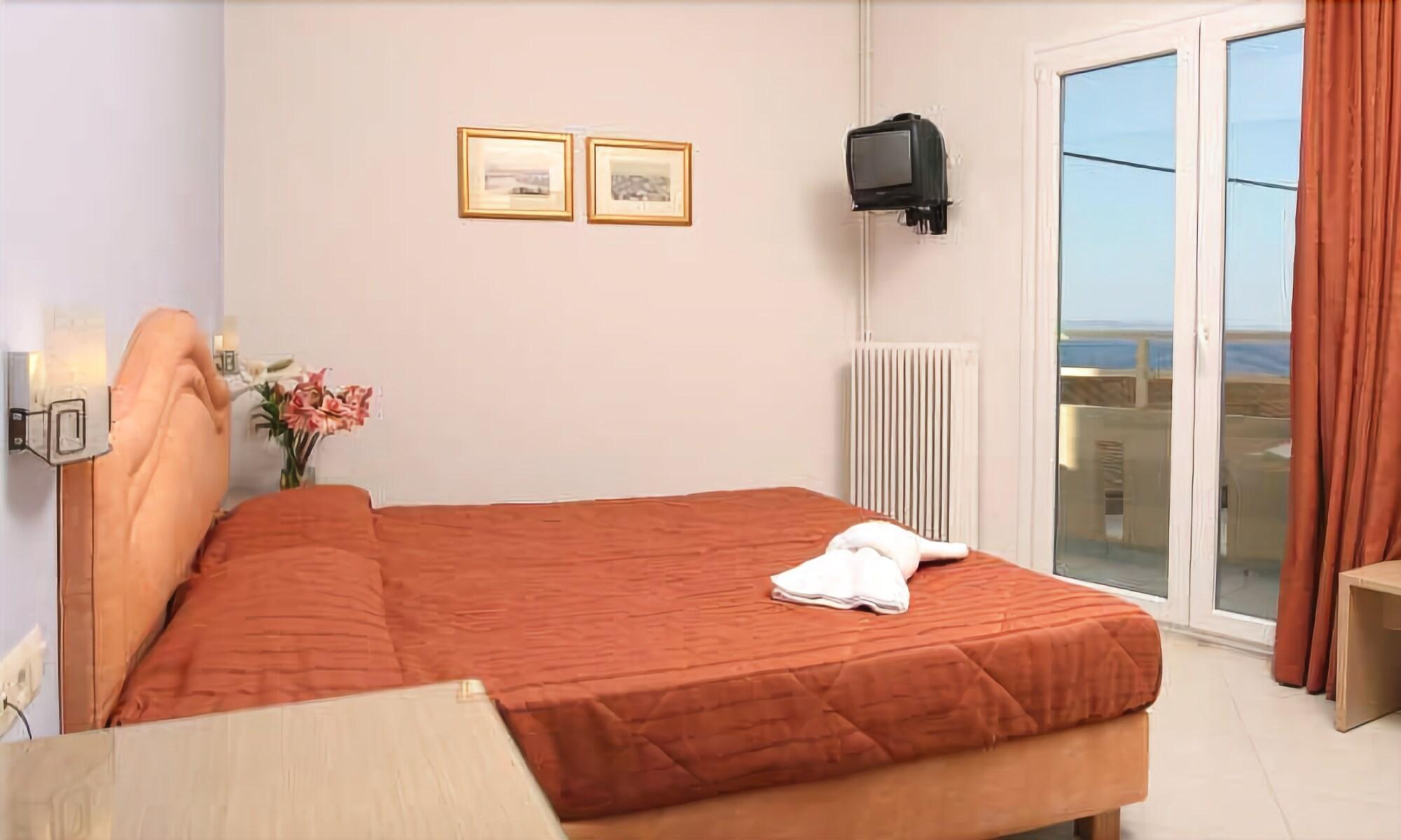 Kronos Hotel by null