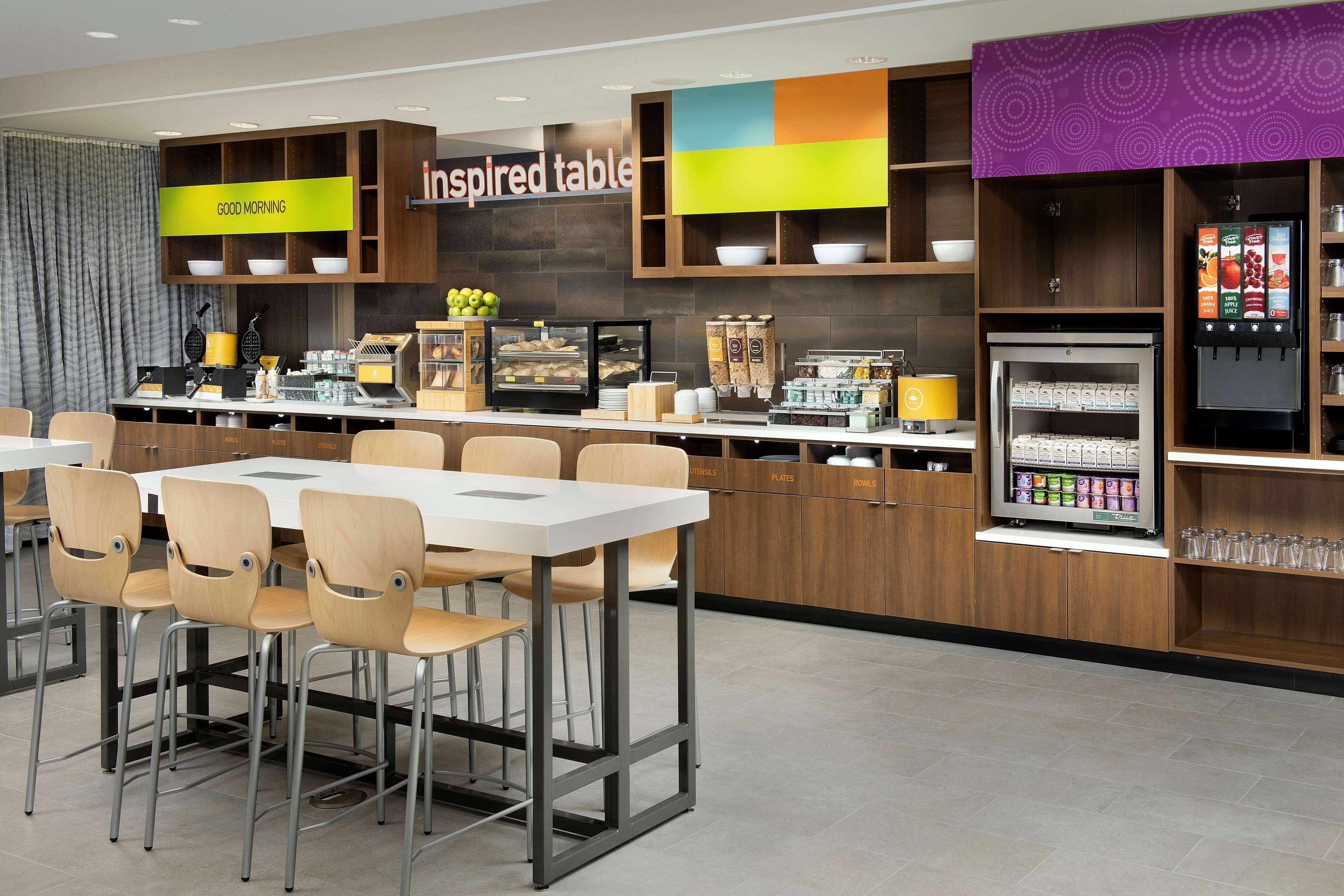 Home2 Suites By Hilton Fort Myers Airport