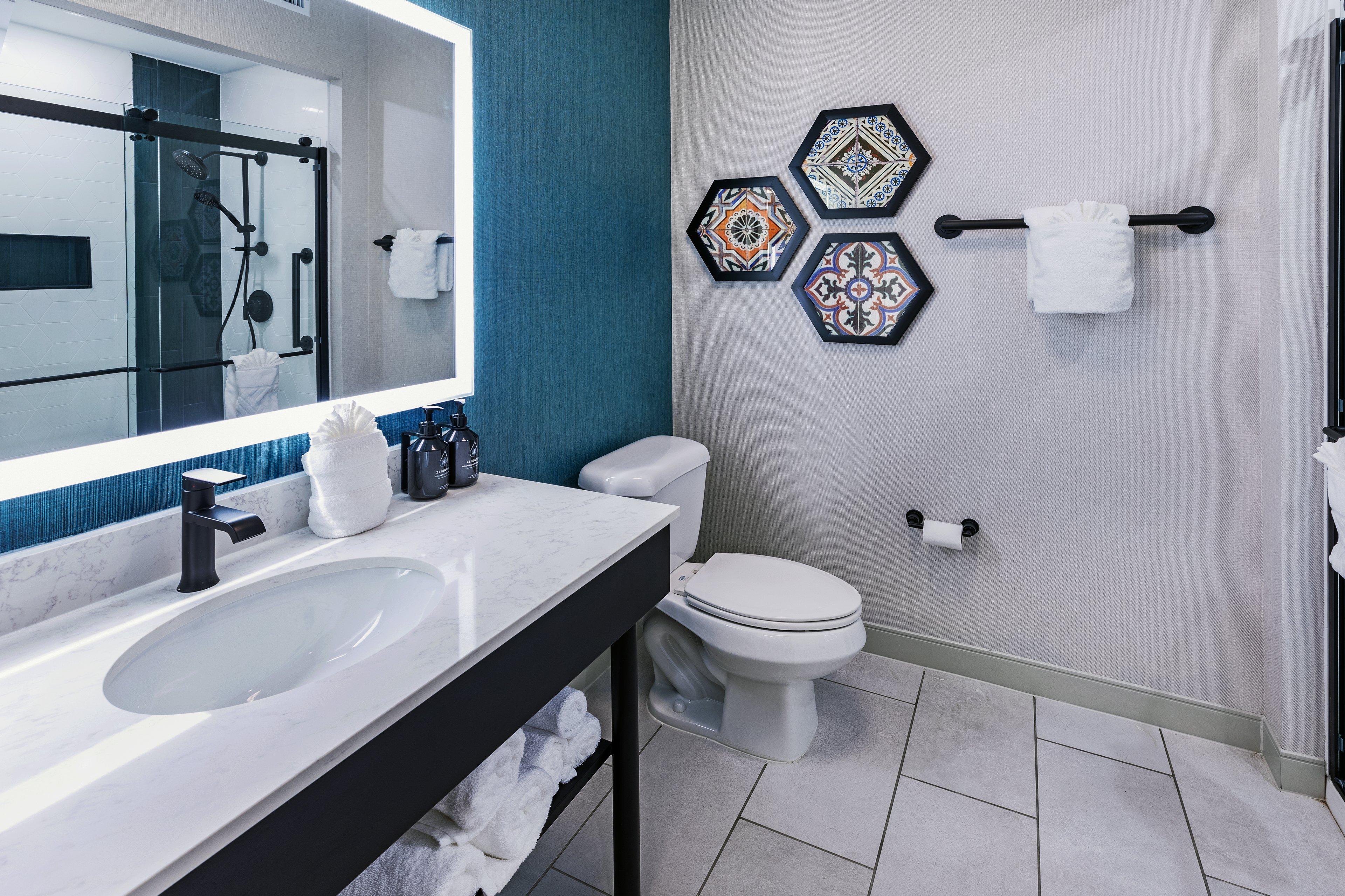 Quad room, lake view