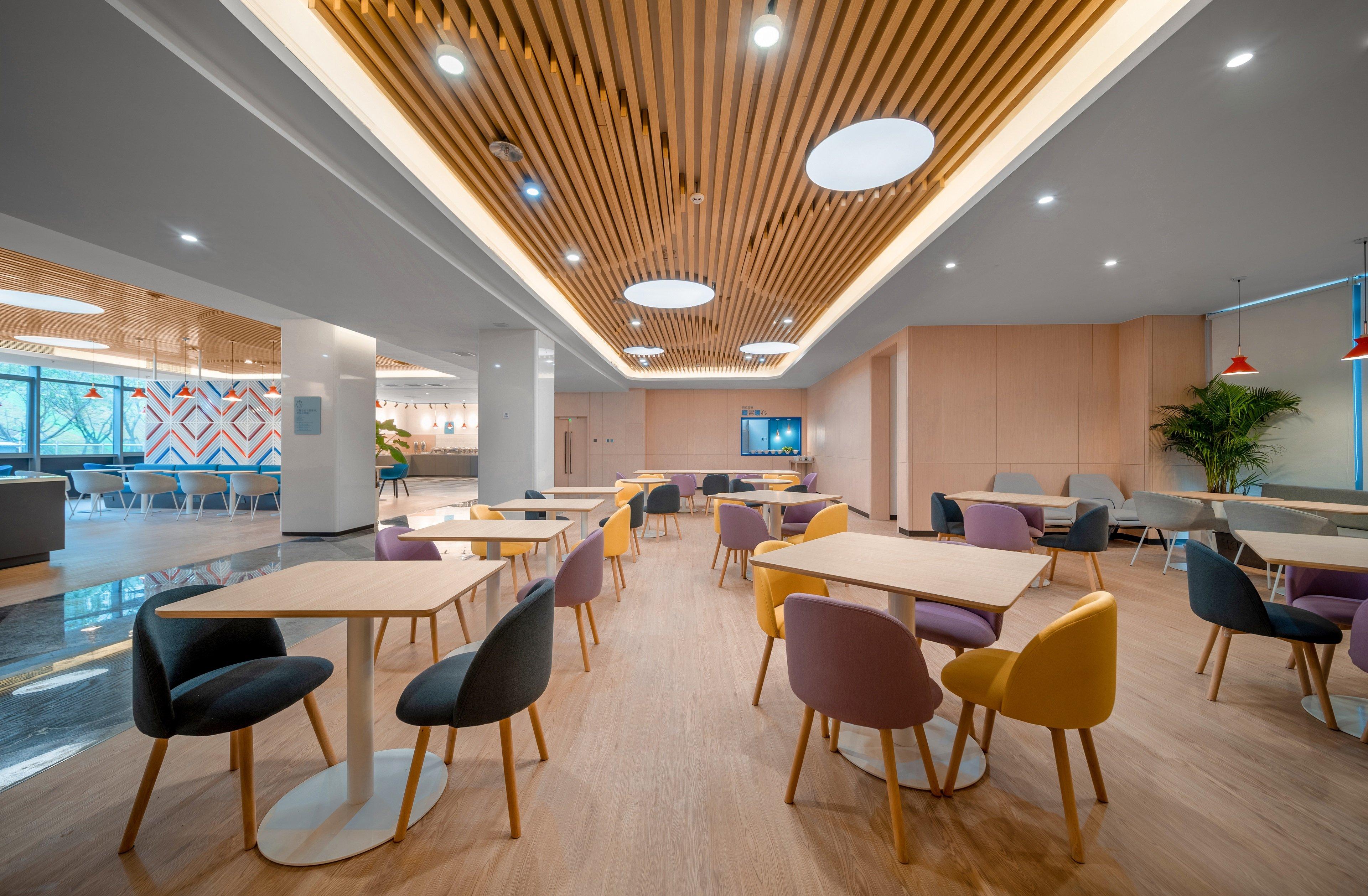 Holiday Inn Express Nanjing Happy Valley