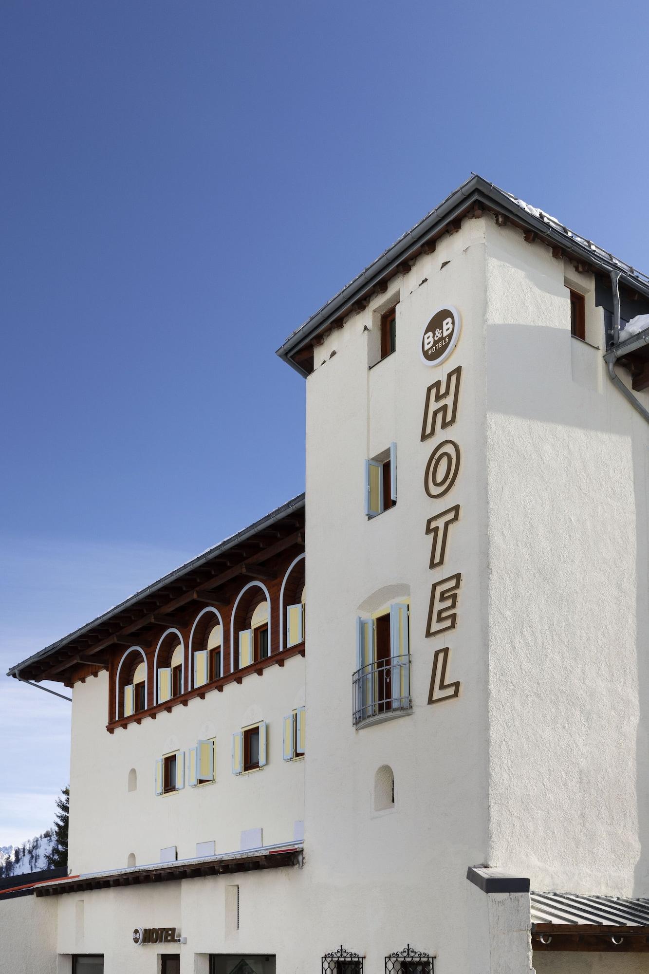 B&B HOTEL Passo Tre Croci Cortina by null