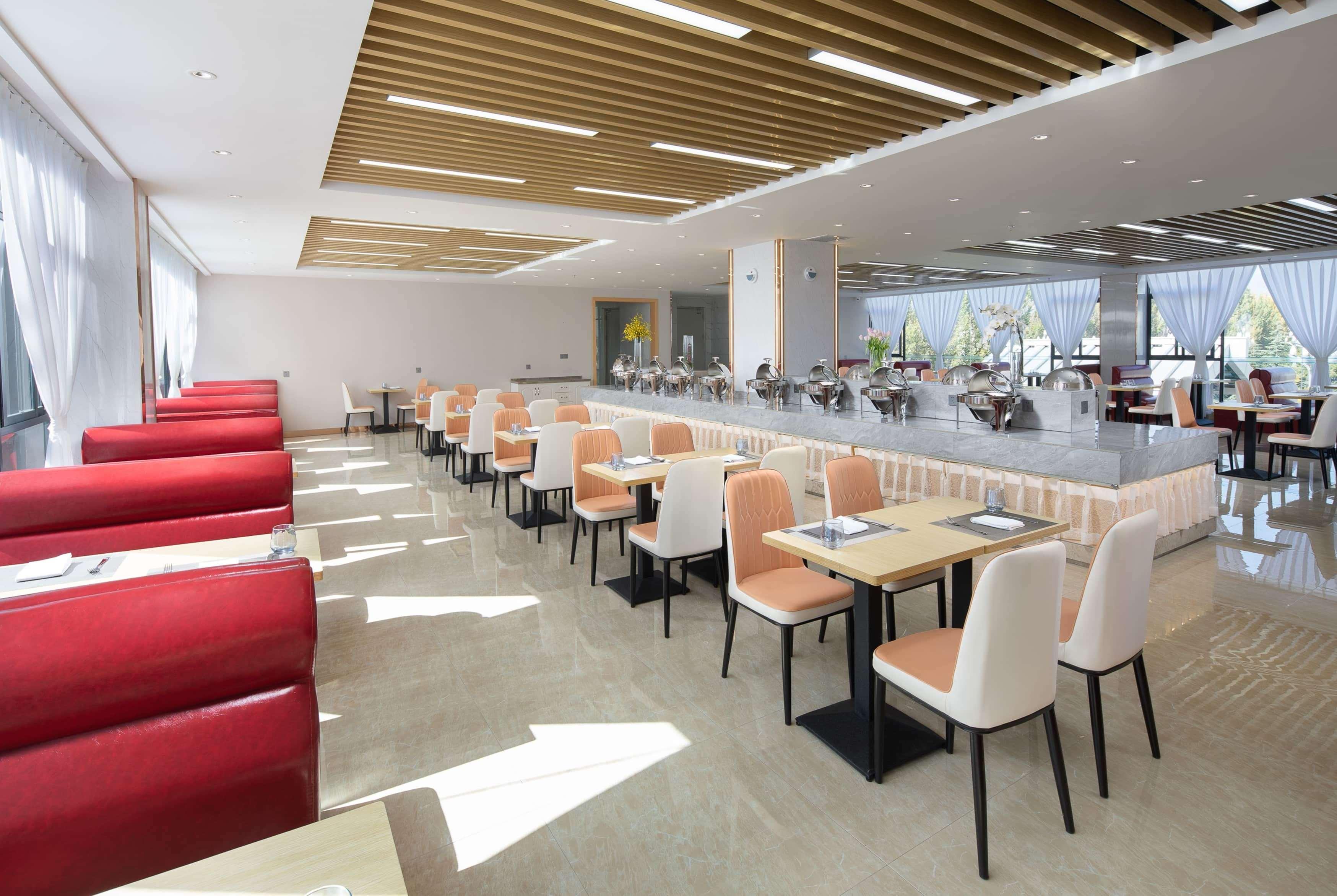 Microtel by Wyndham Lijiang