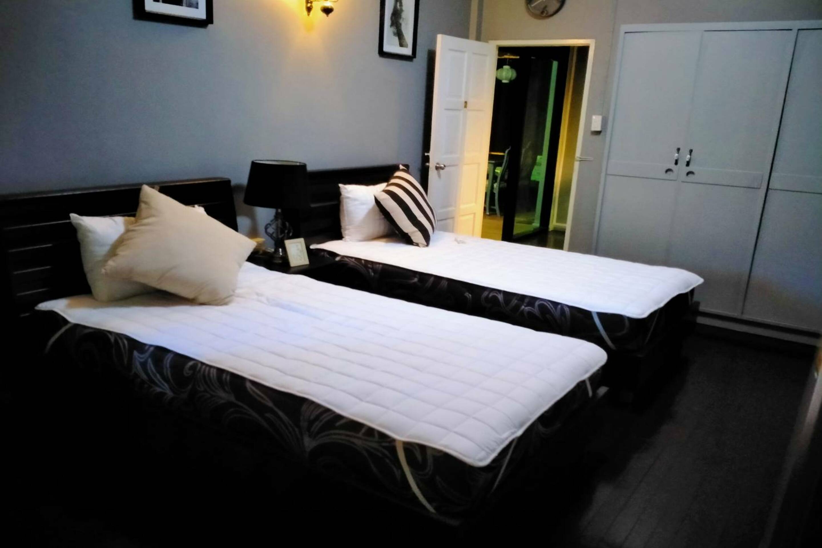 857 42 Loft Bed And Breakfast