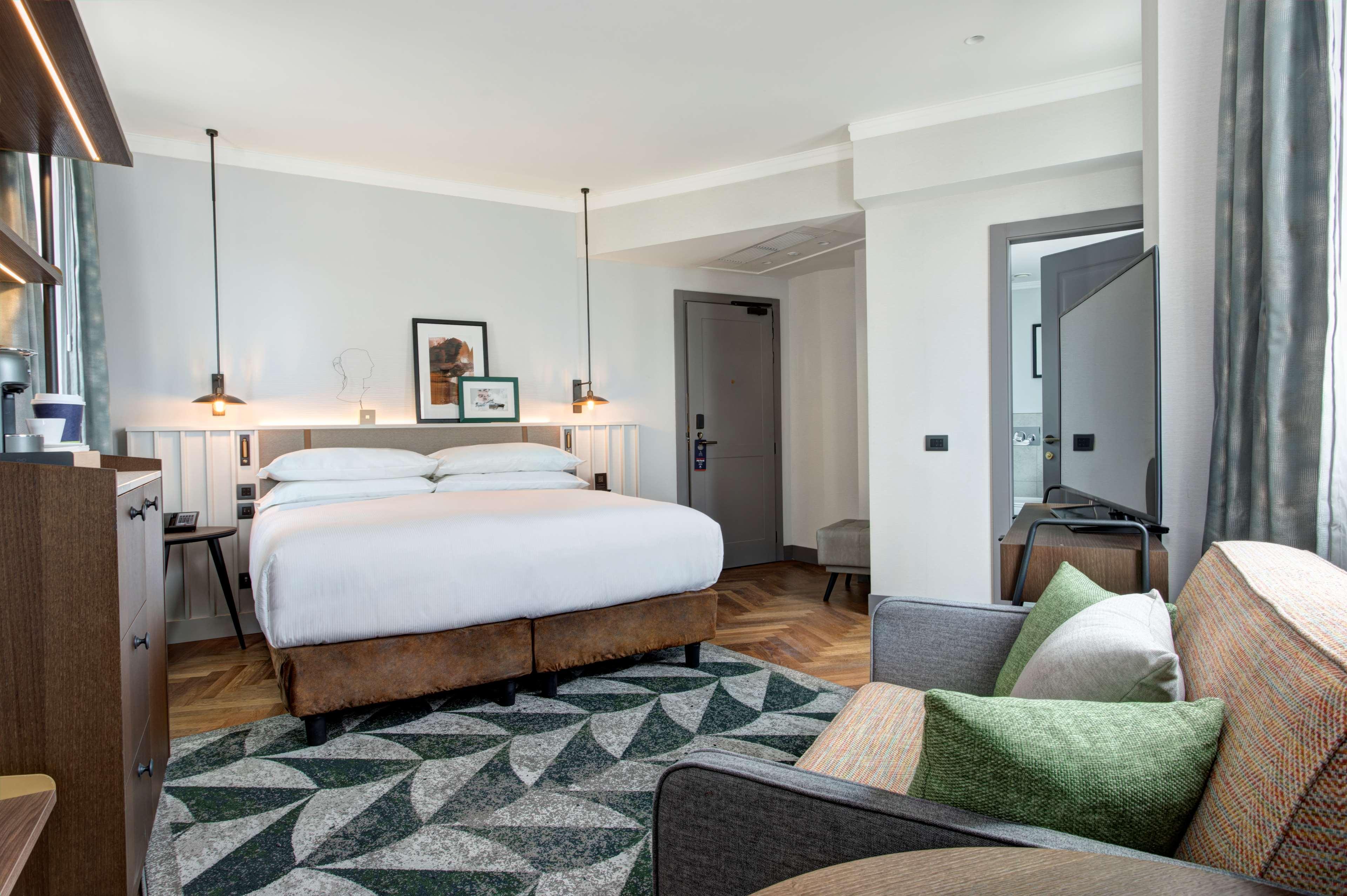 Double Tree by Hilton Rome Monti