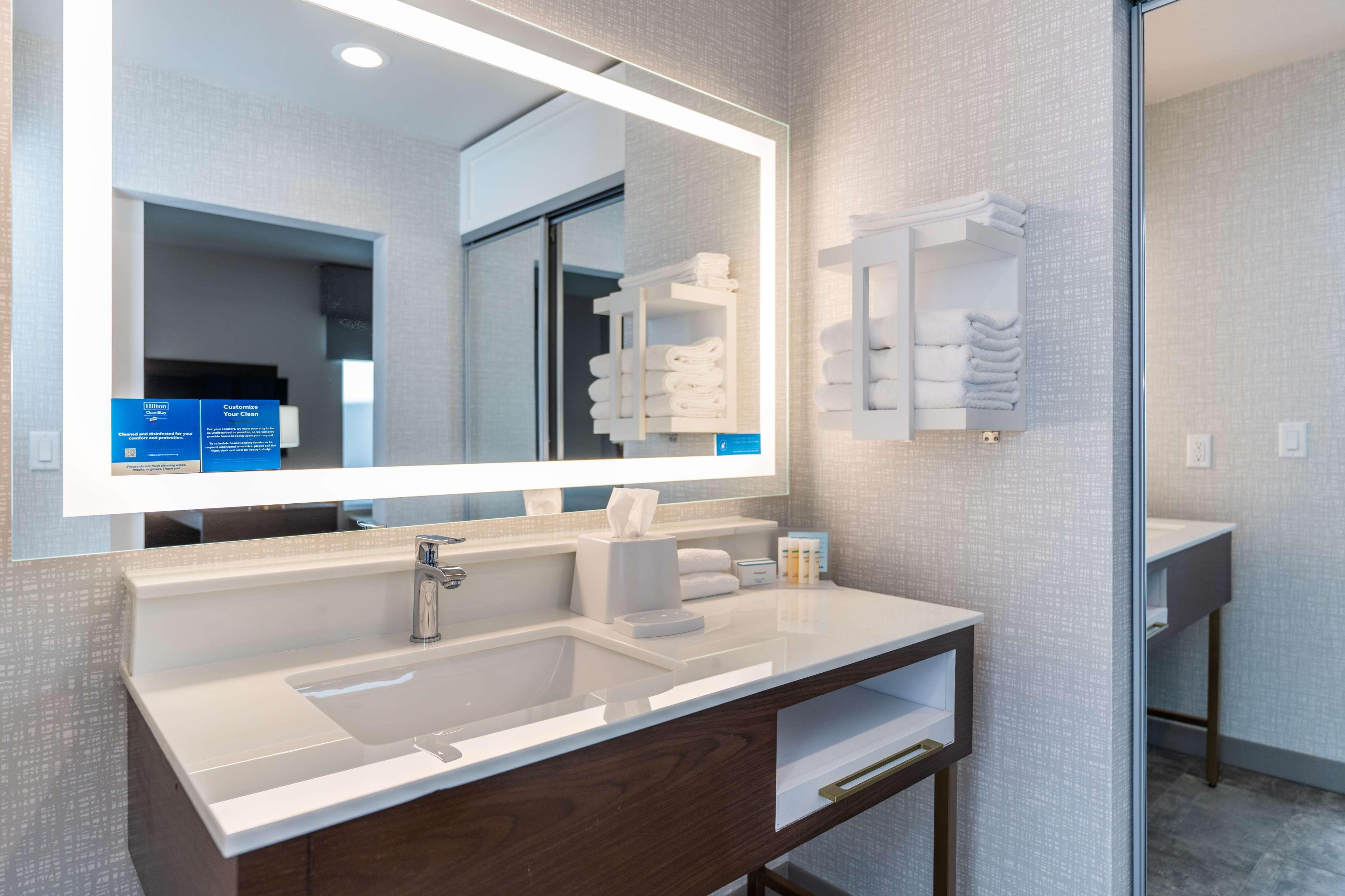 Hampton Inn Suites Sugar Land Tx