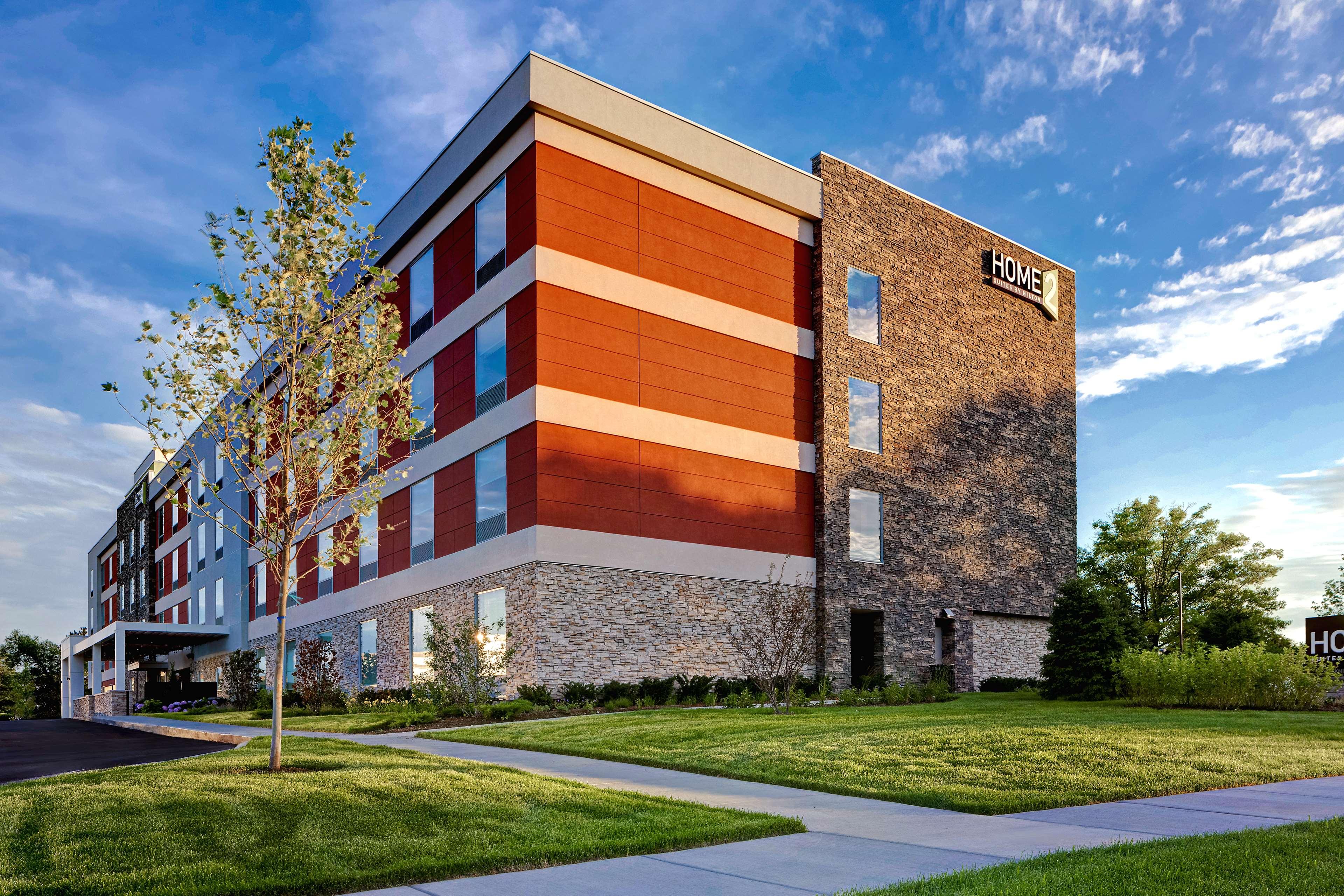 Home2 Suites by Hilton Lincolnshire Chicago image