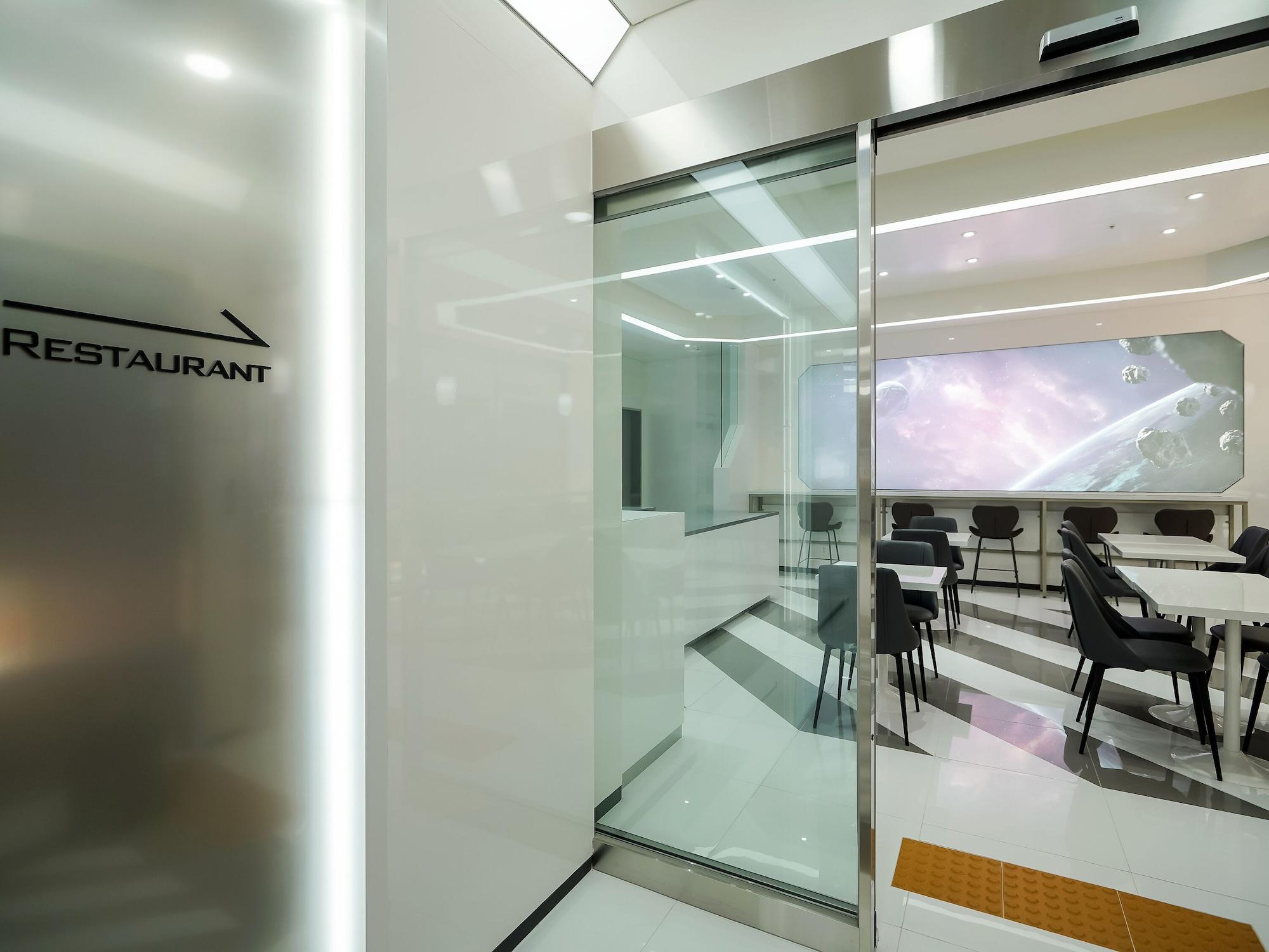 Henn na Hotel Seoul Myeong Dong