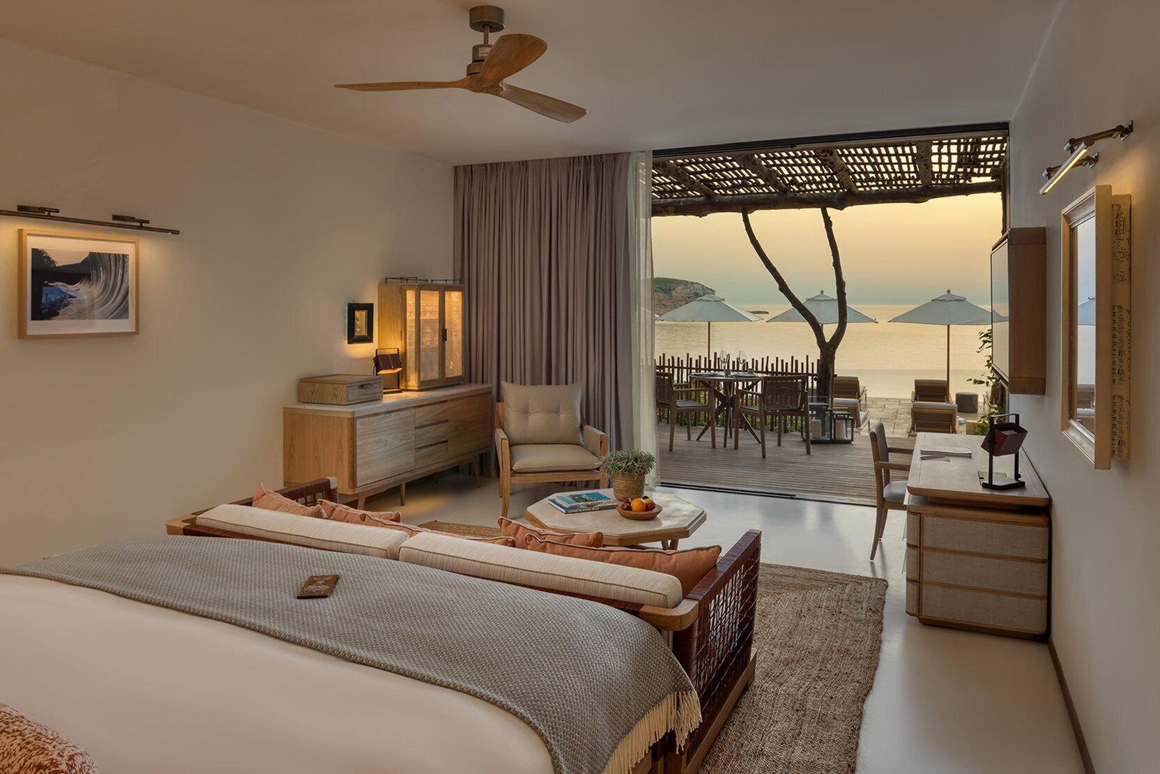 Six Senses by null