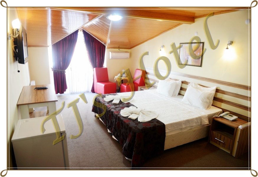 Tjs Hotel