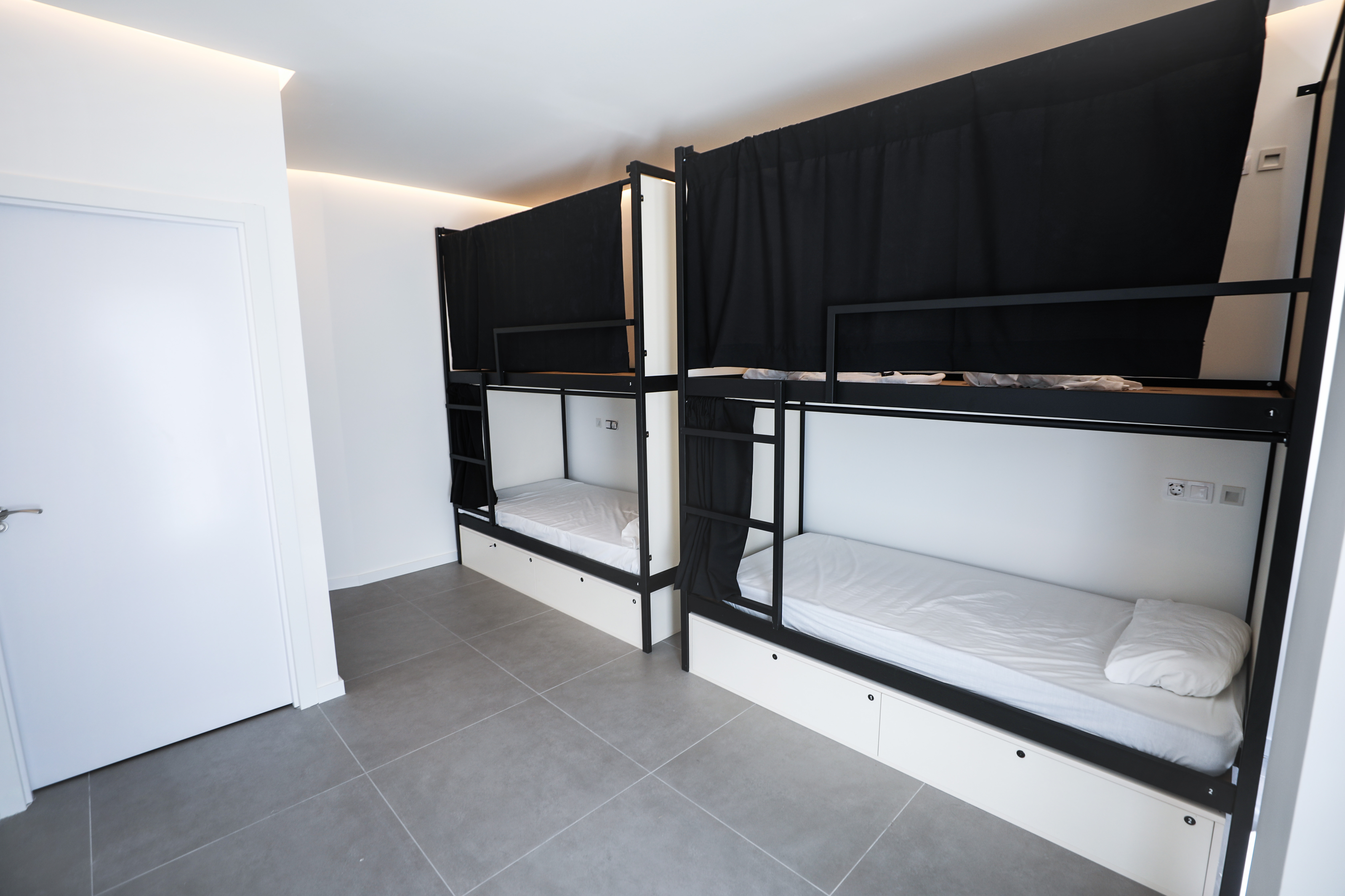 Gedeelde kamer, gemengde slaapzaal, eigen badkamer, 8 gasten