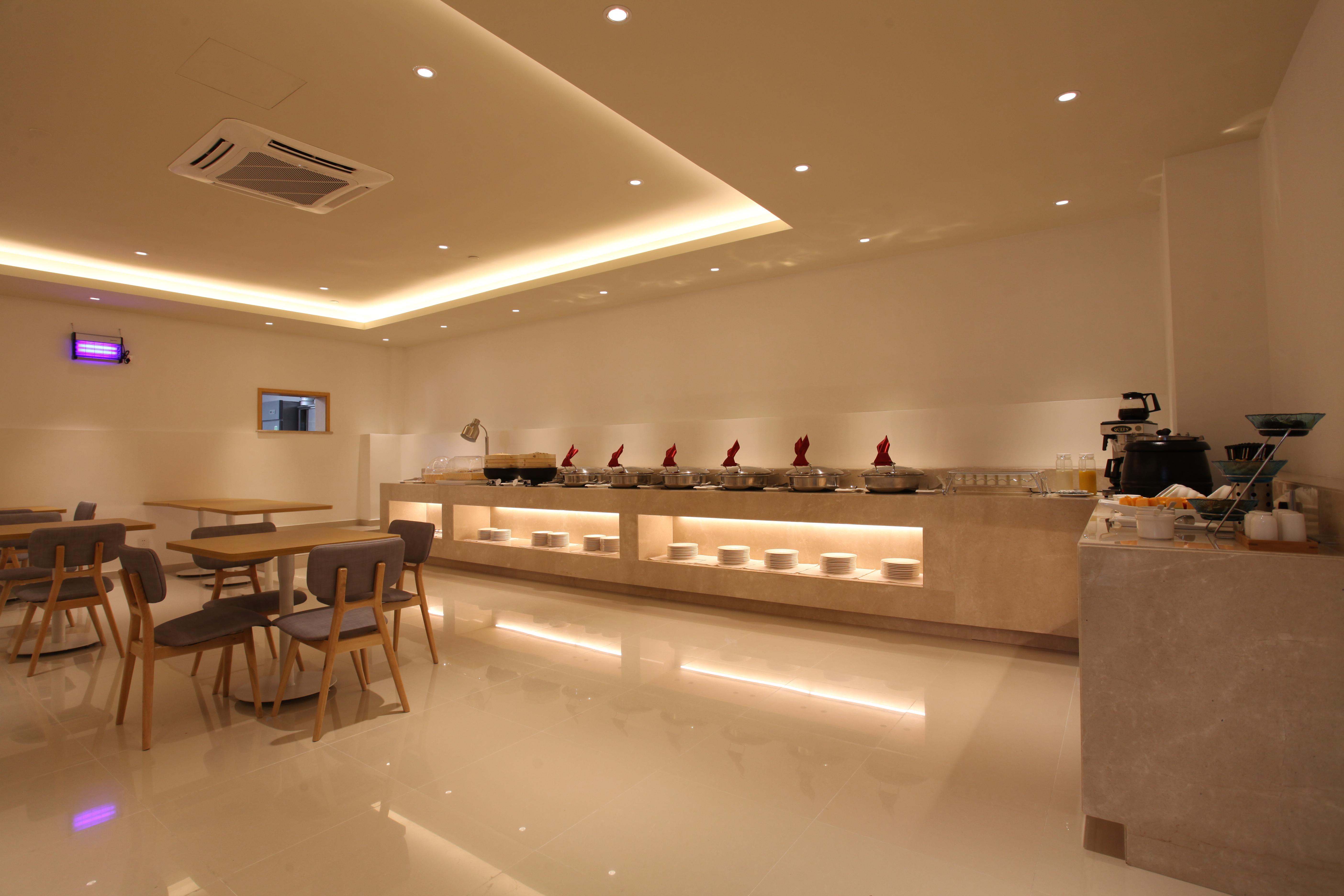 Ji Hotel (Shanghai Jiading Newtown Yuanxiang Lake)