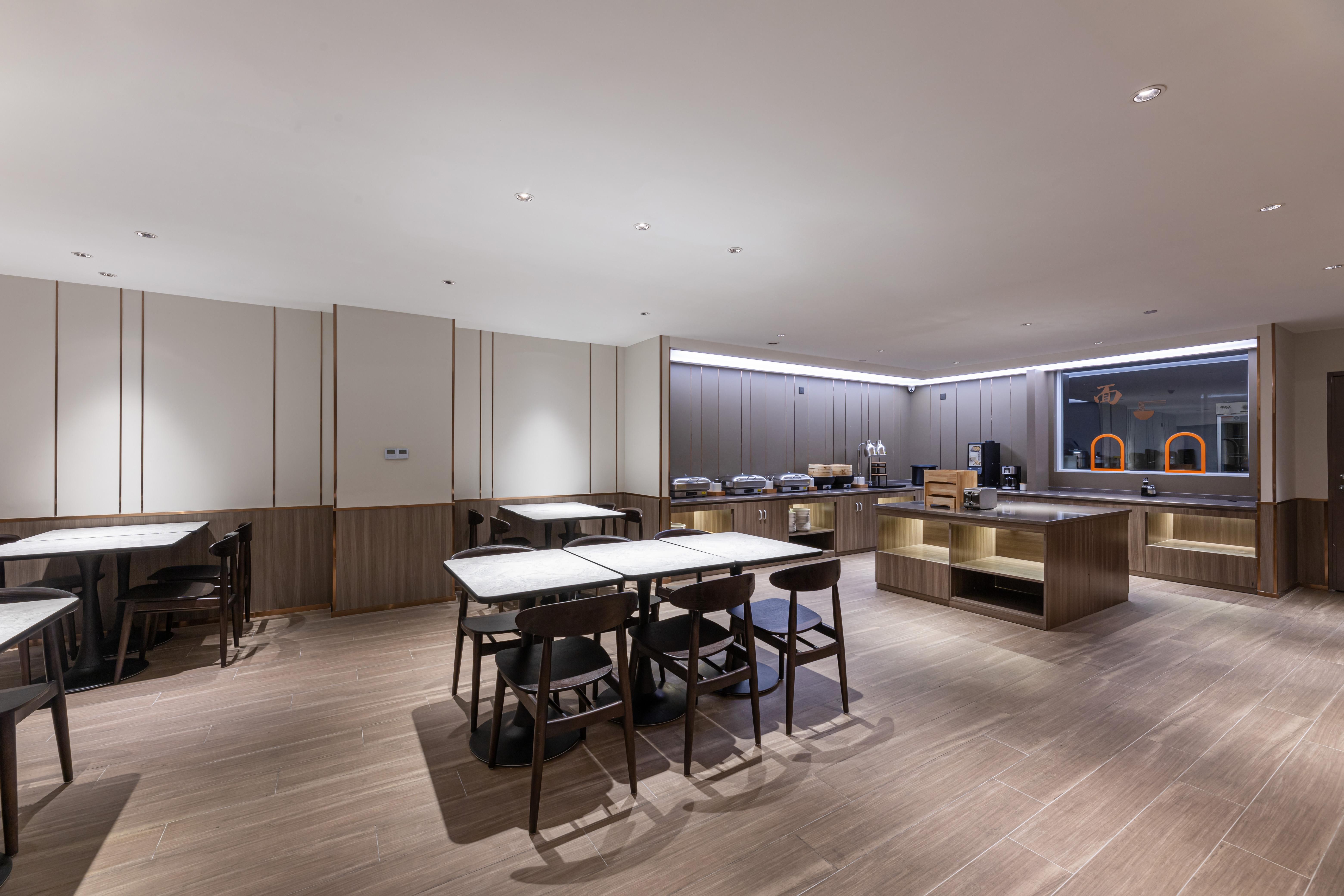 Hanting Express Rugao Anding Square