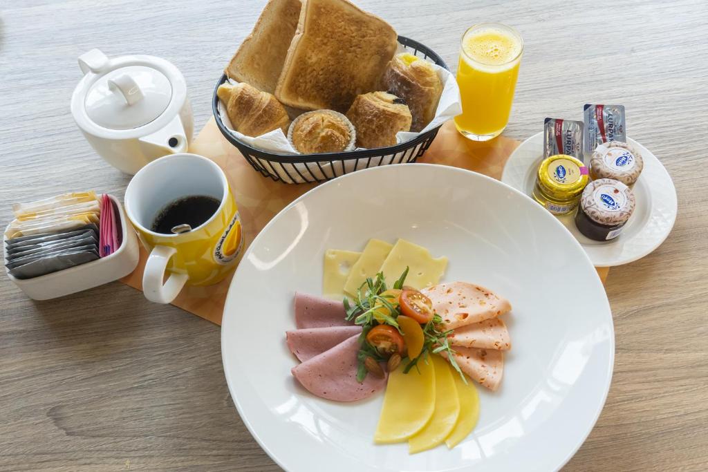 Time Asma Hotel - Poză