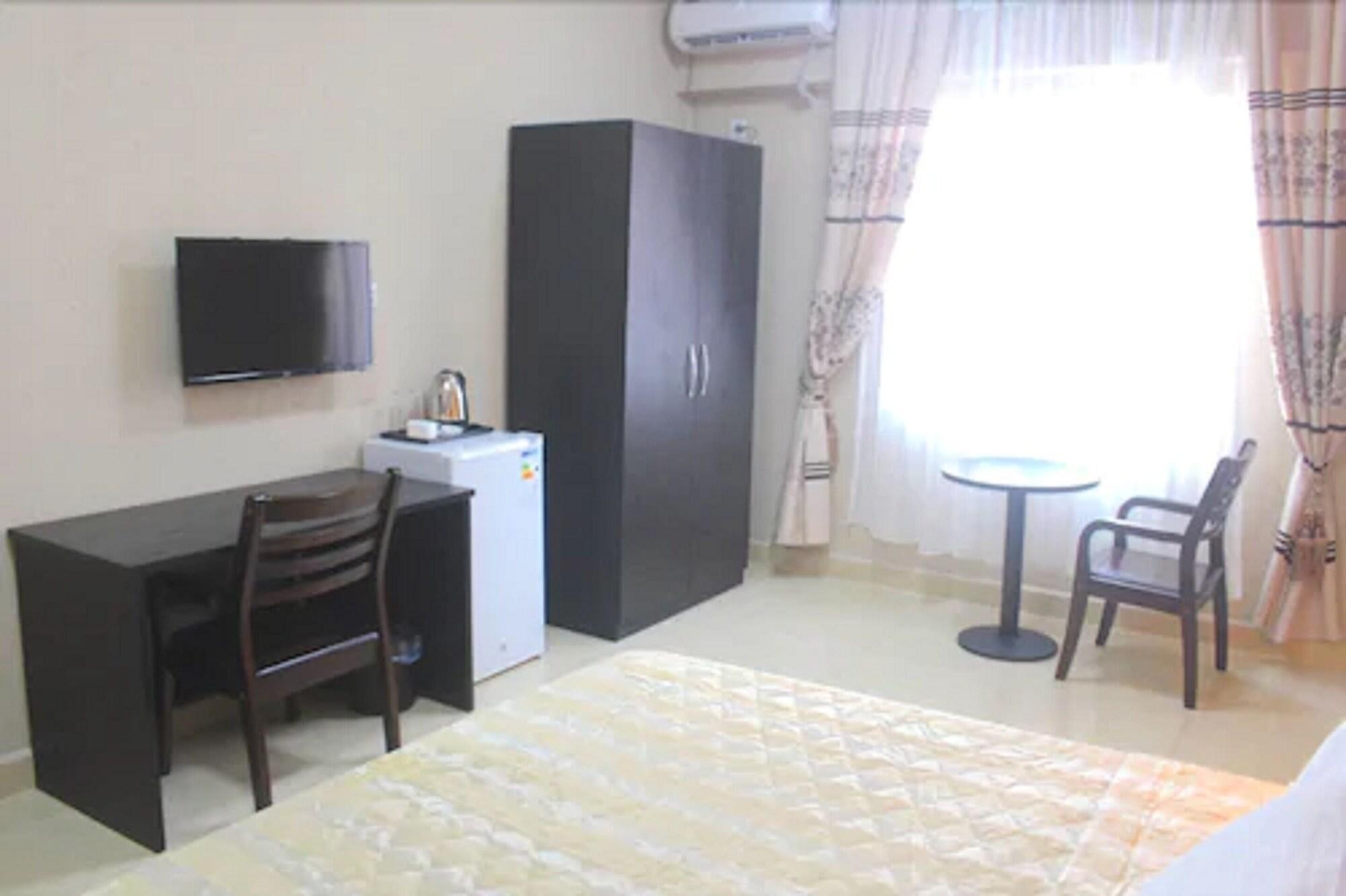 Corina Hotel