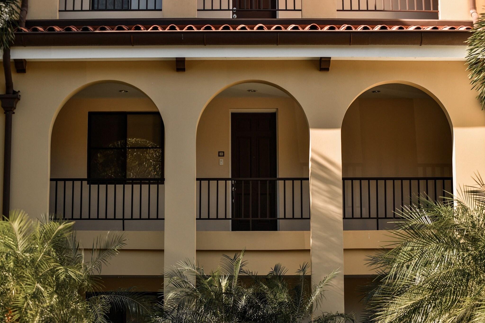 Coco Breeze Residence