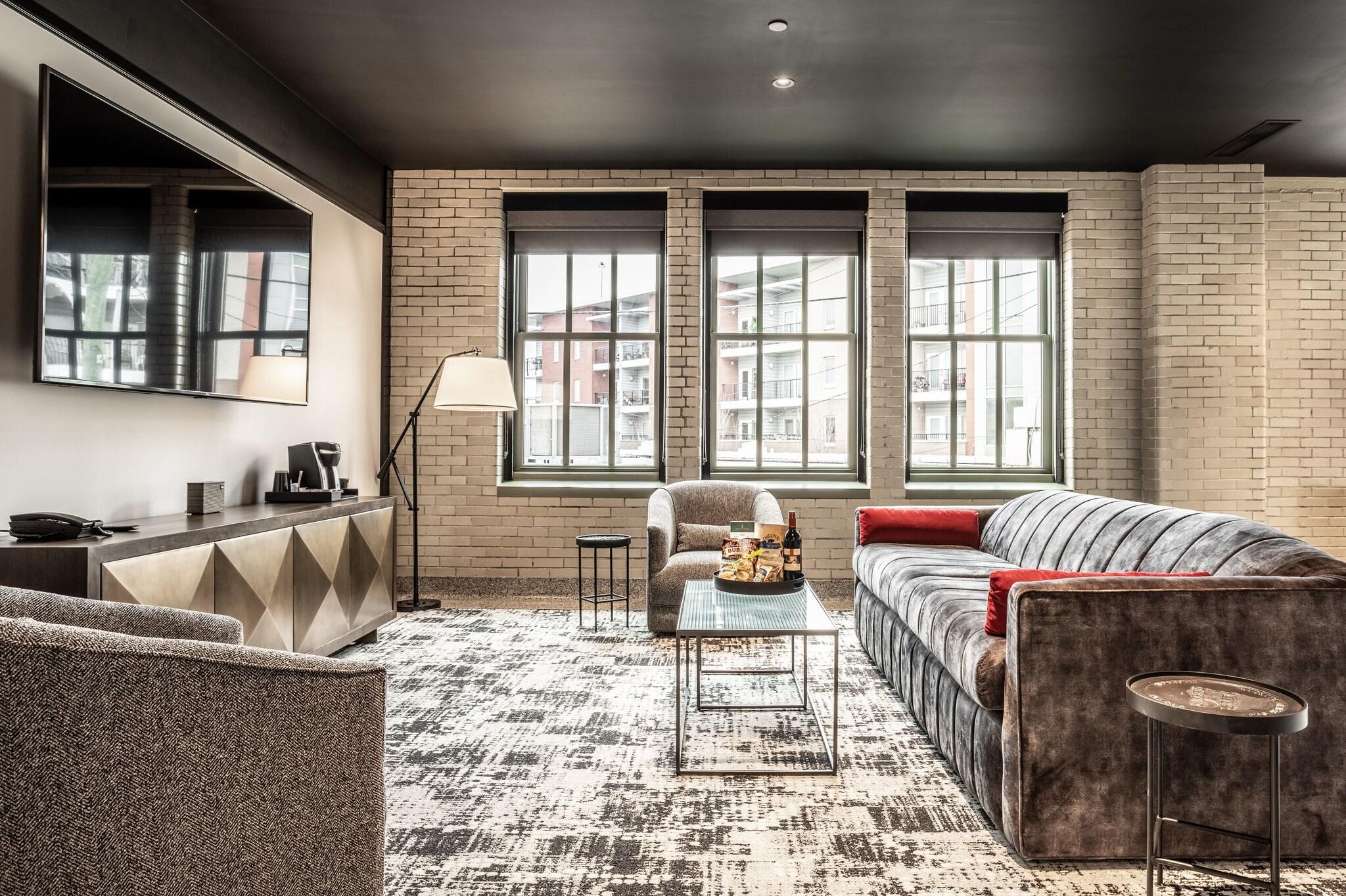 Bottleworks Hotel