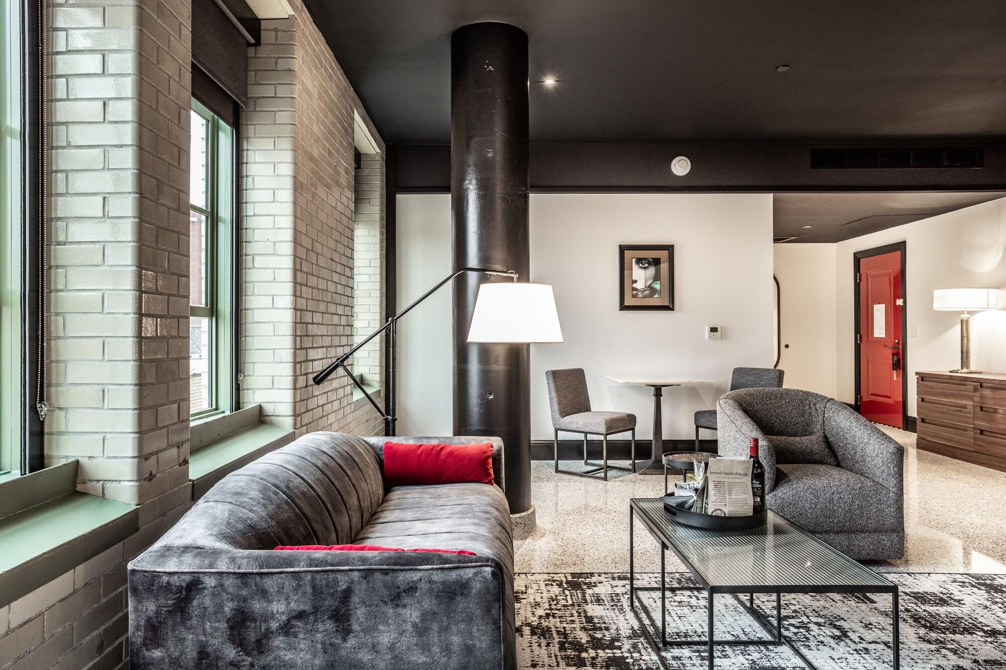 Bottleworks Hotel by null