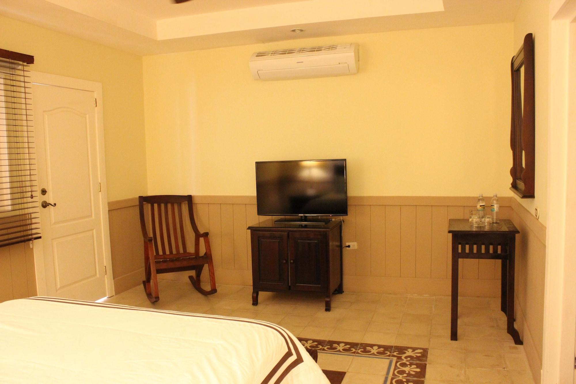 Hotel Victoriano by null