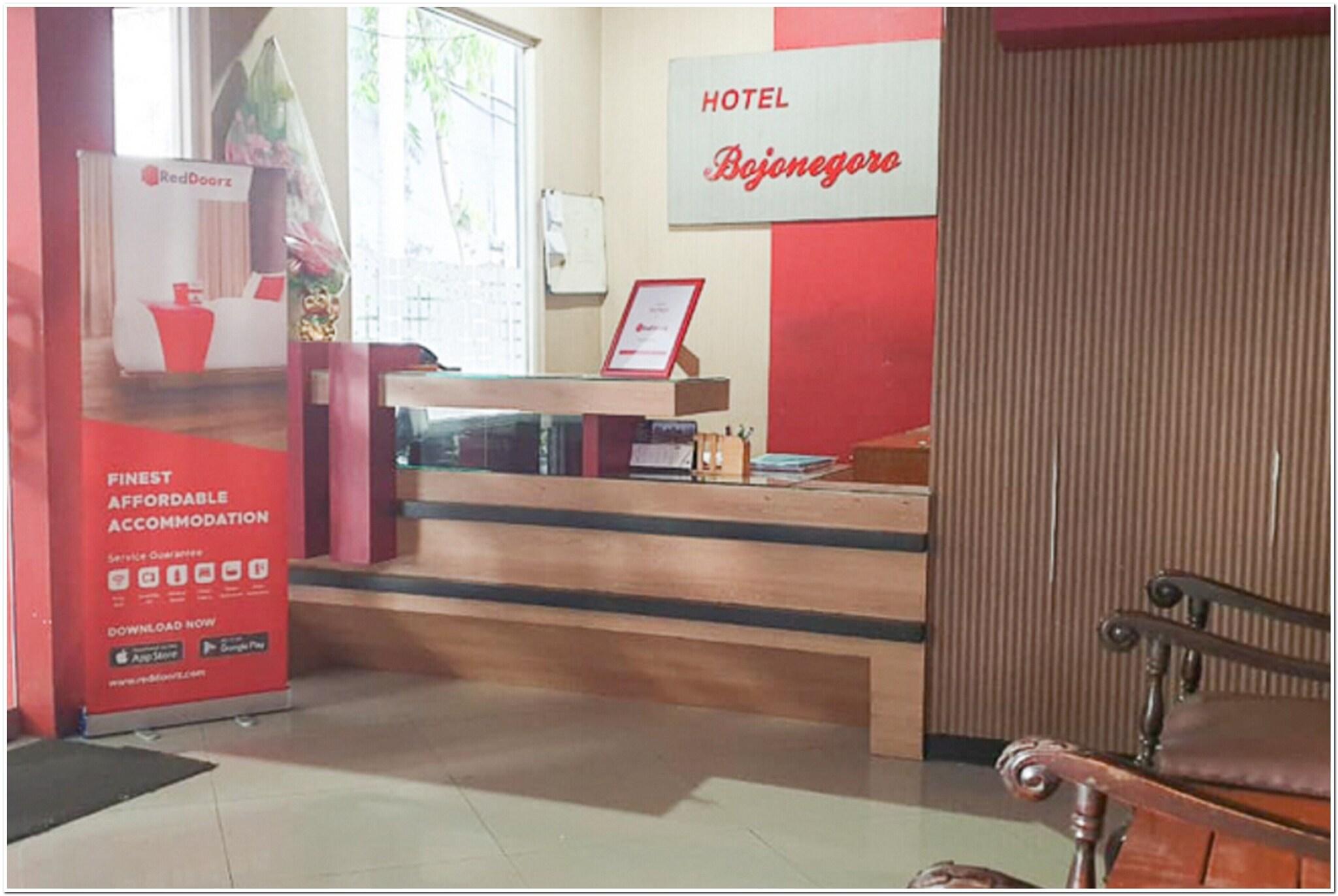 Formerly RedDoorz near Bojonegoro Train Station