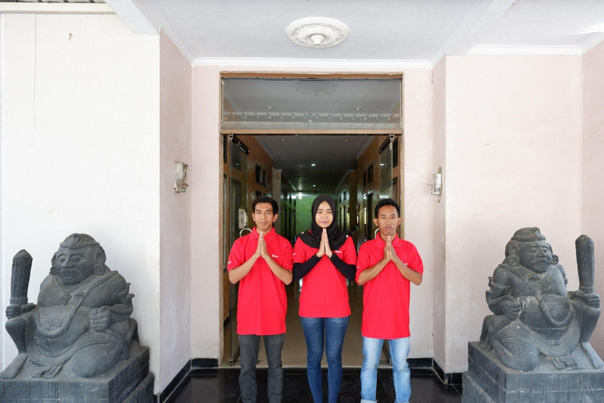 Lobby 5, Formerly RedDoorz near GOR Wisanggeni, Tegal