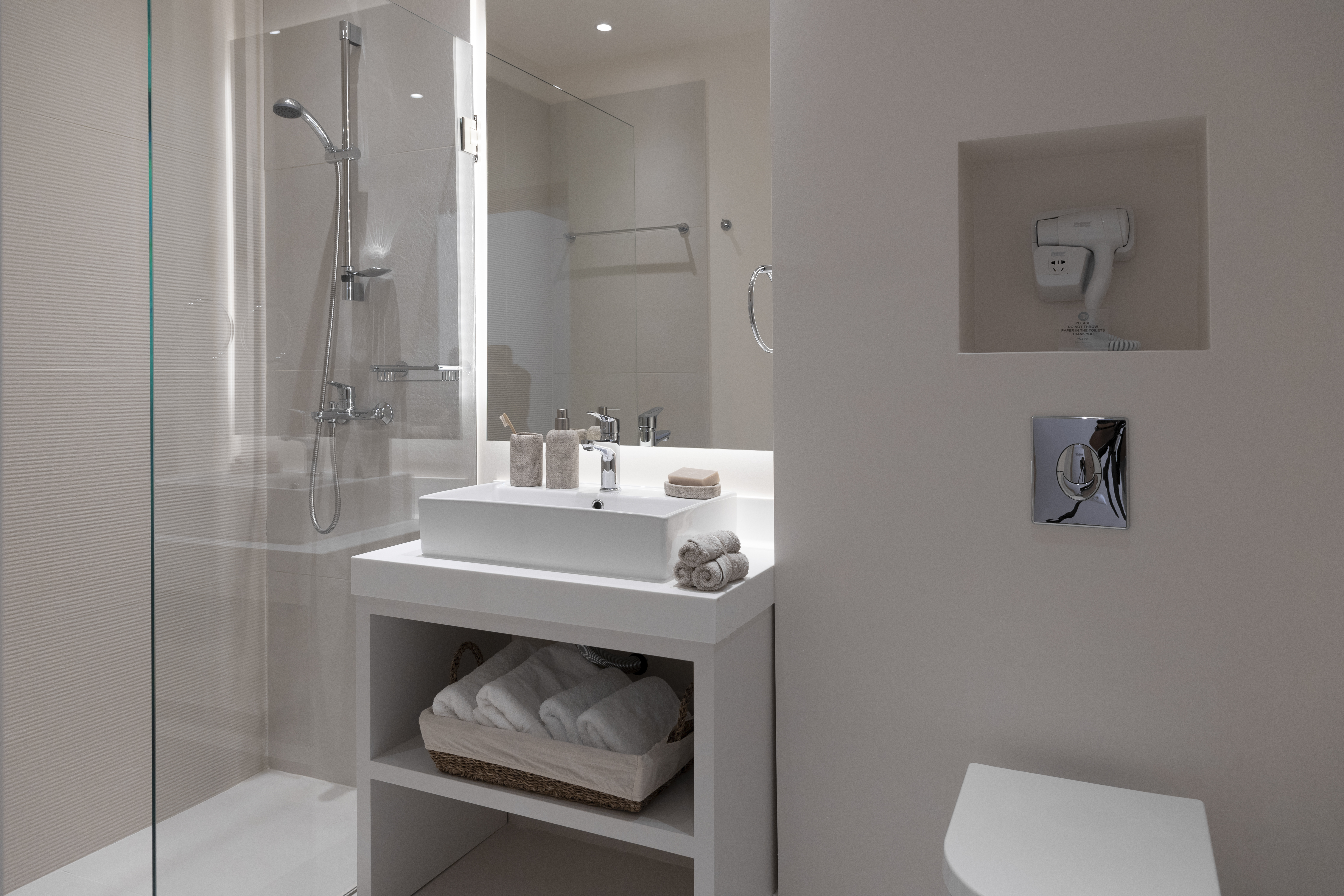Gallery Suites &  Residences Piraeus
