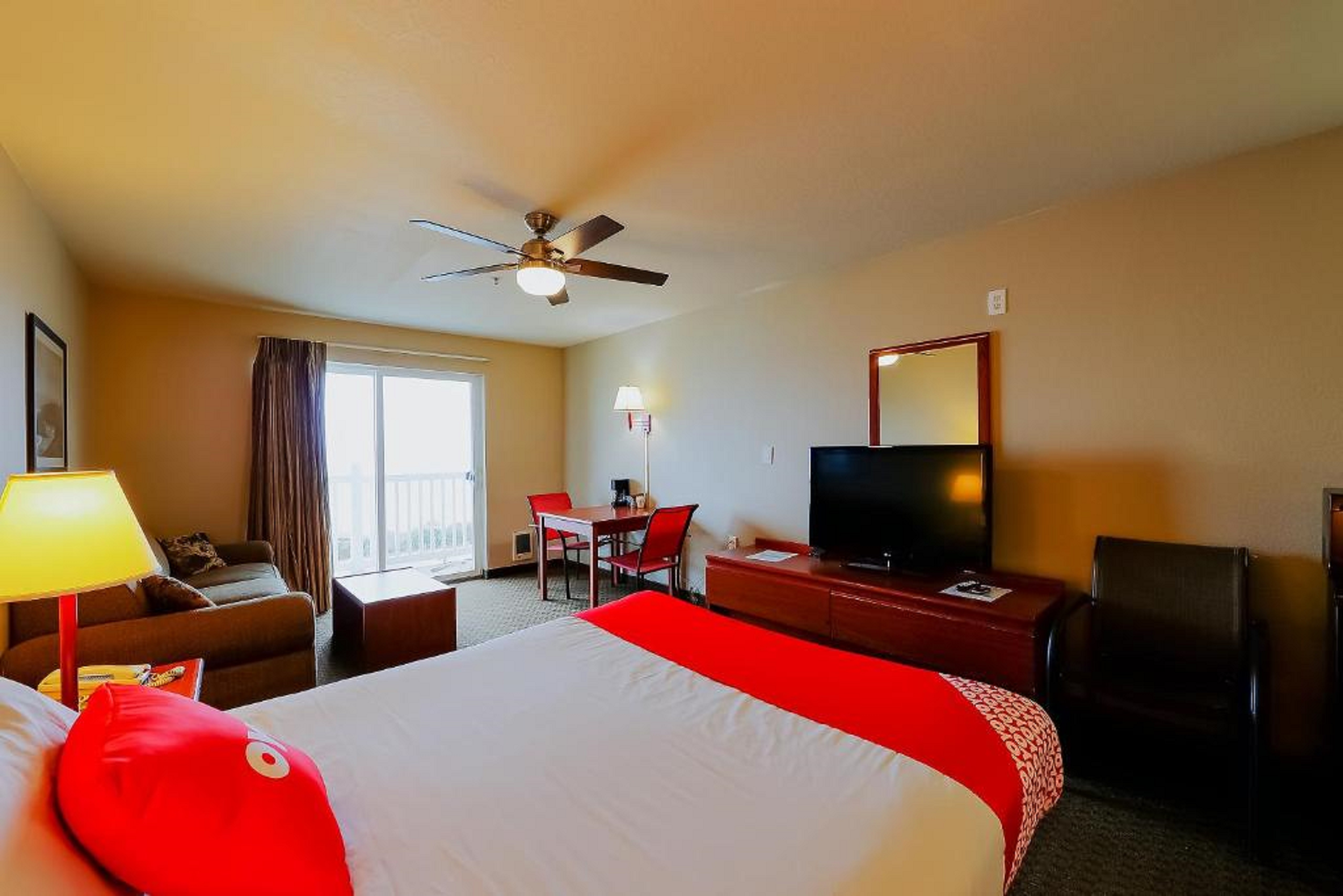 Siletz Bay Beachfront Hotel by OYO Lincoln City
