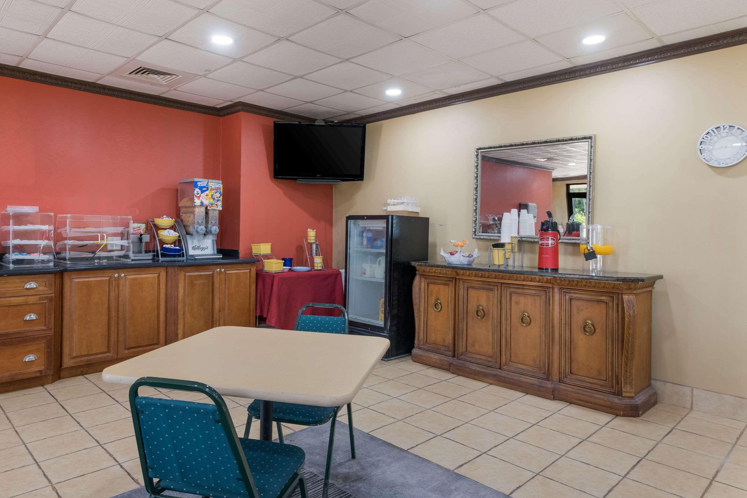 Econo Lodge High Point - Archdale