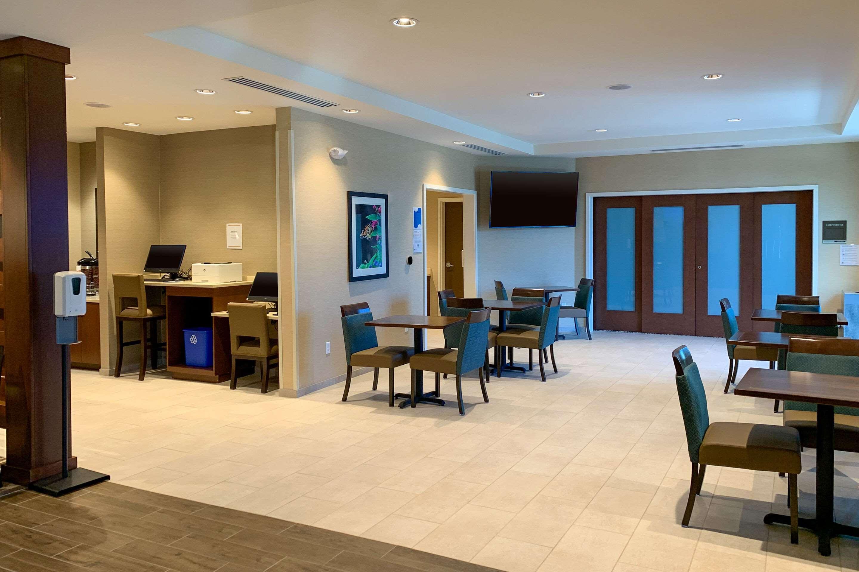 Comfort Inn & Suites -Clarkston
