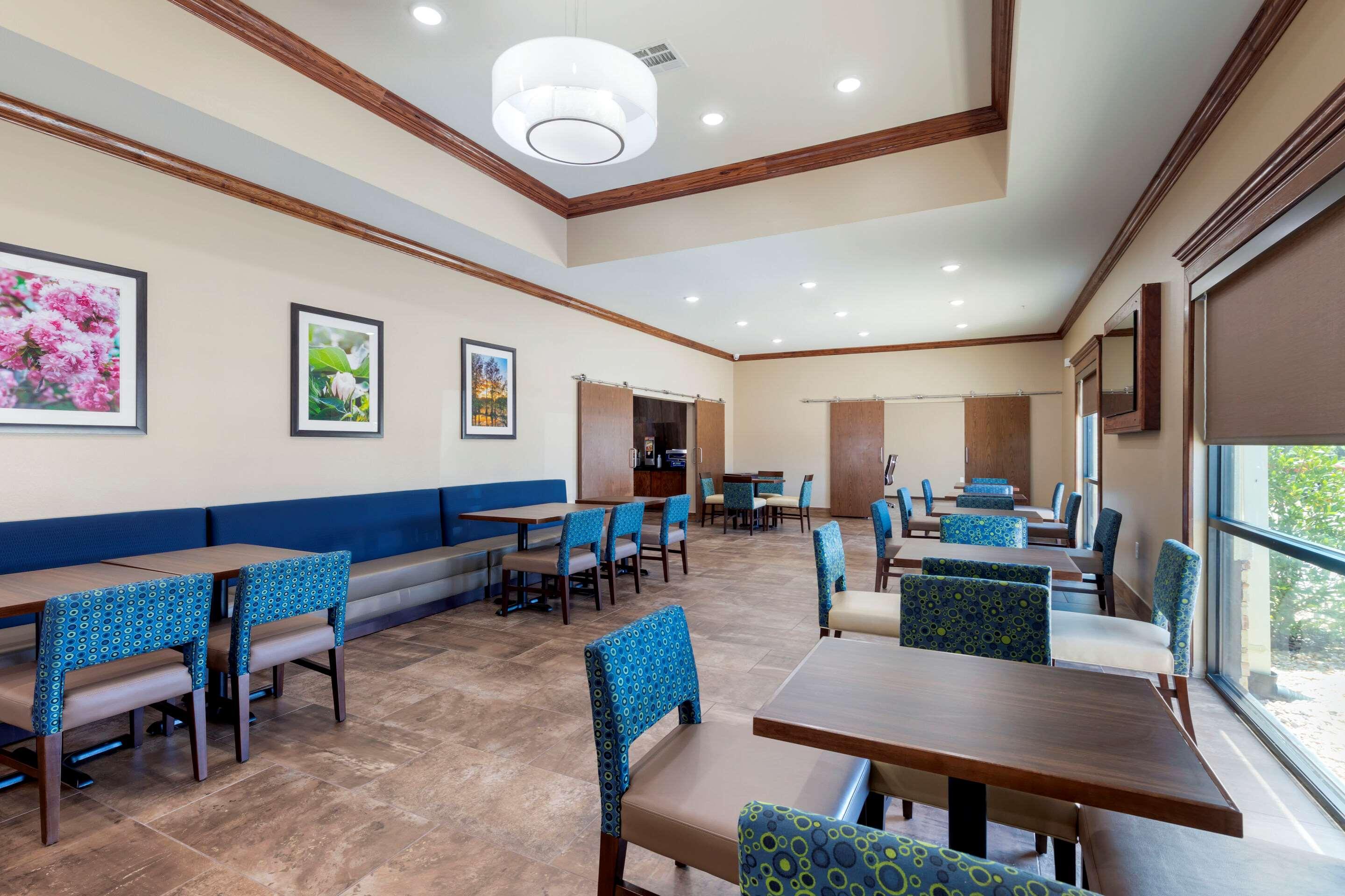 Comfort Suites West Monroe near Ike Hamilton E.C