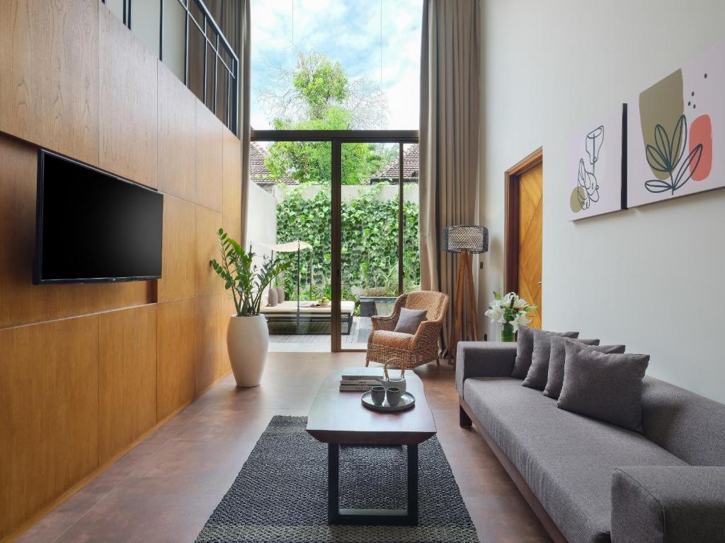 Kayumas Seminyak Resort - photo