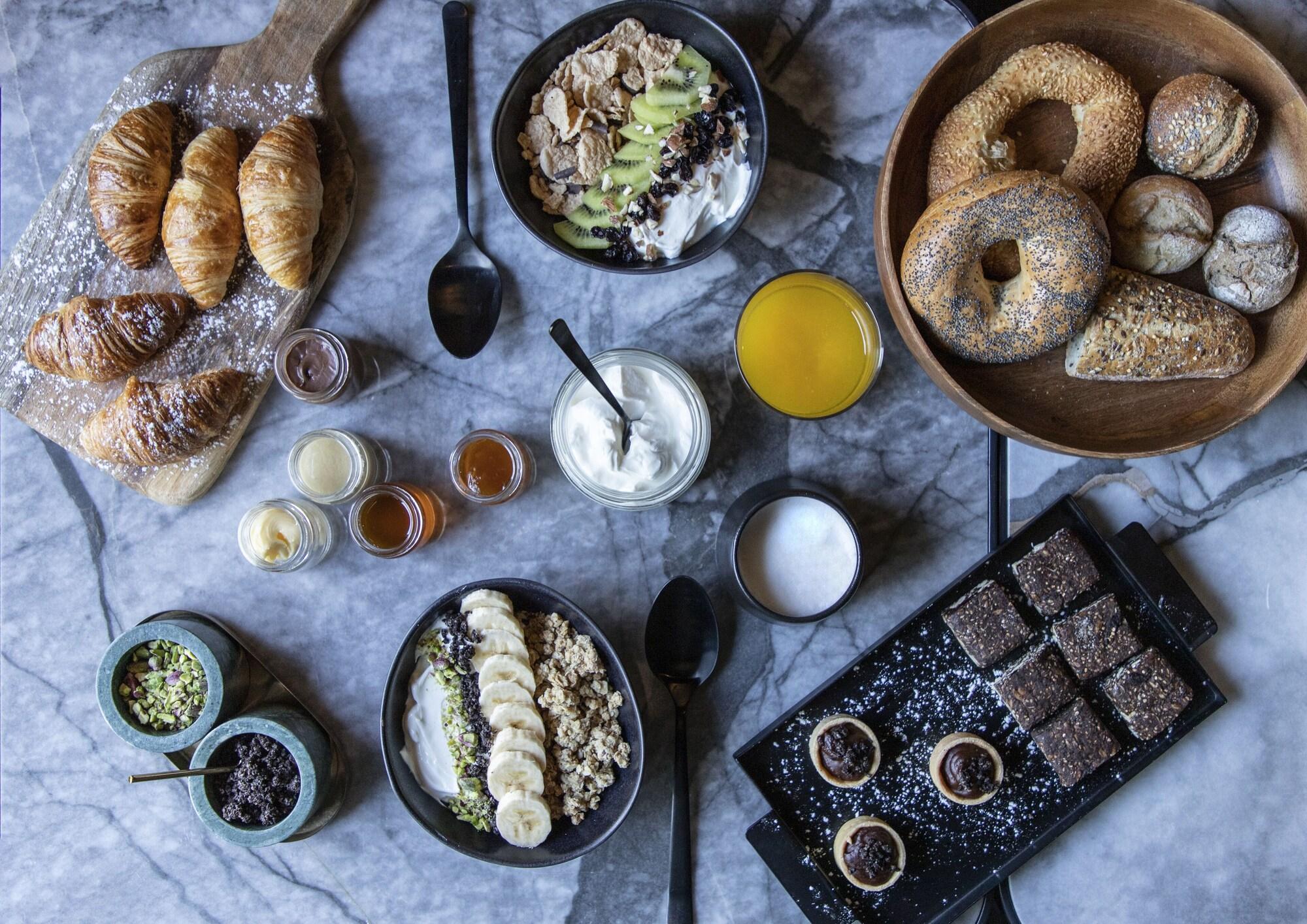 The Modernist Athens by null The Modernist Athens by null