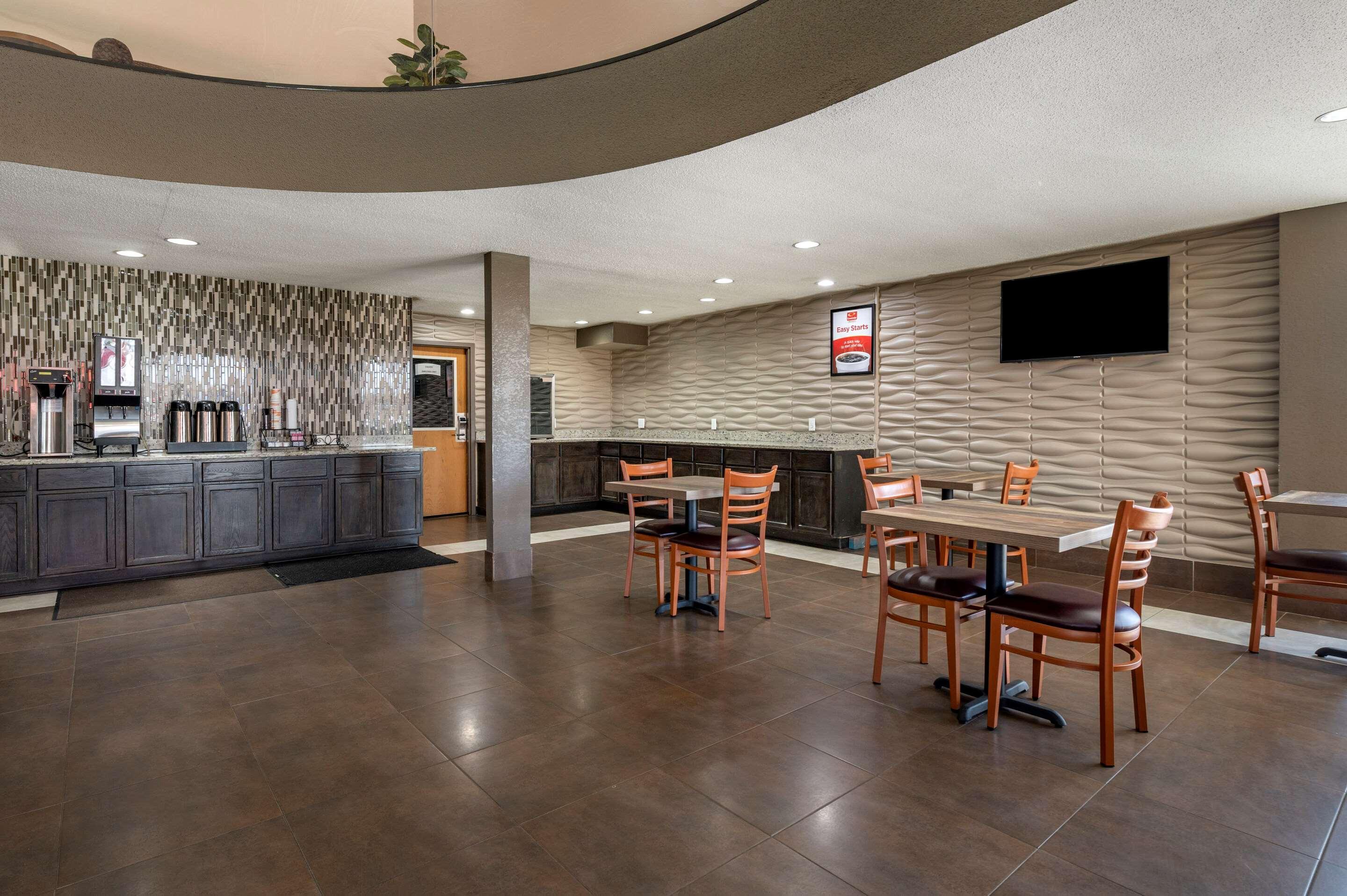 Suburban Extended Stay Lafayette